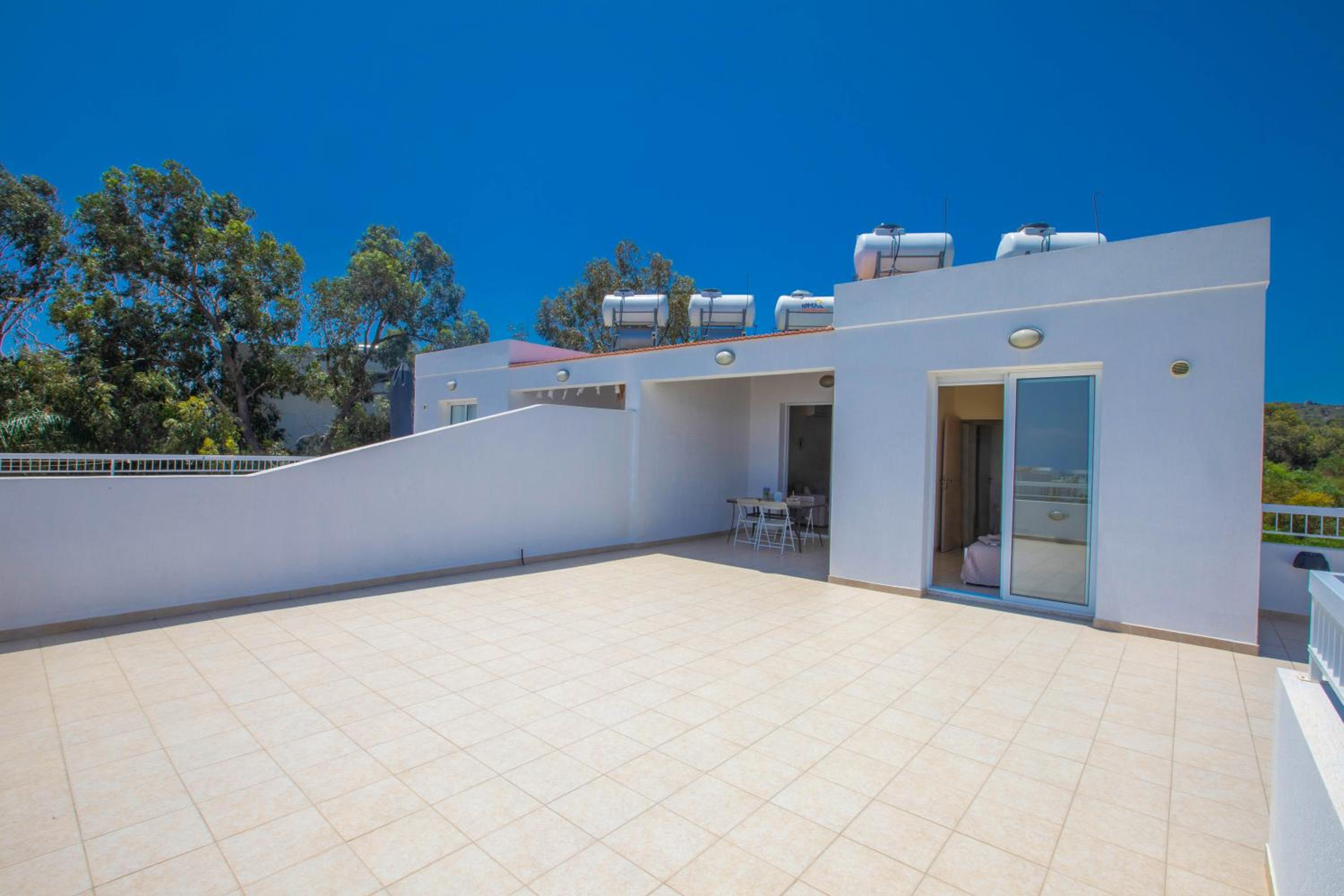 Panayia Sea View Apts