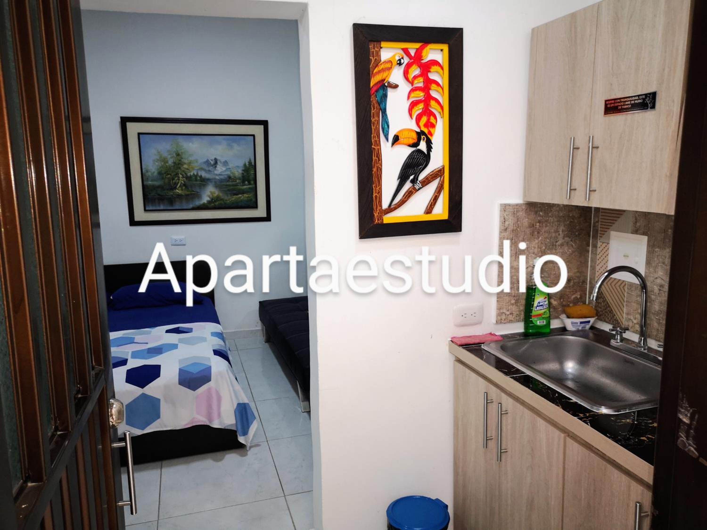 Cómodos y acogedores Apartaestudios - Manizales