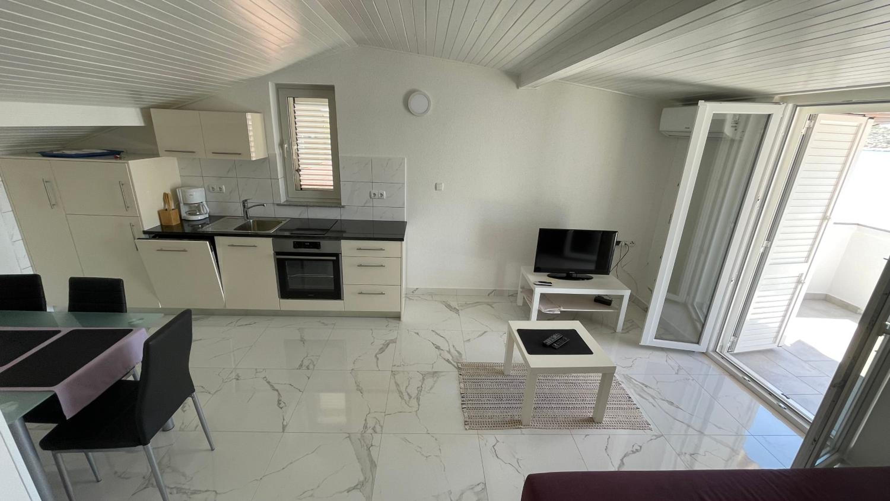 Apartments Andjelka