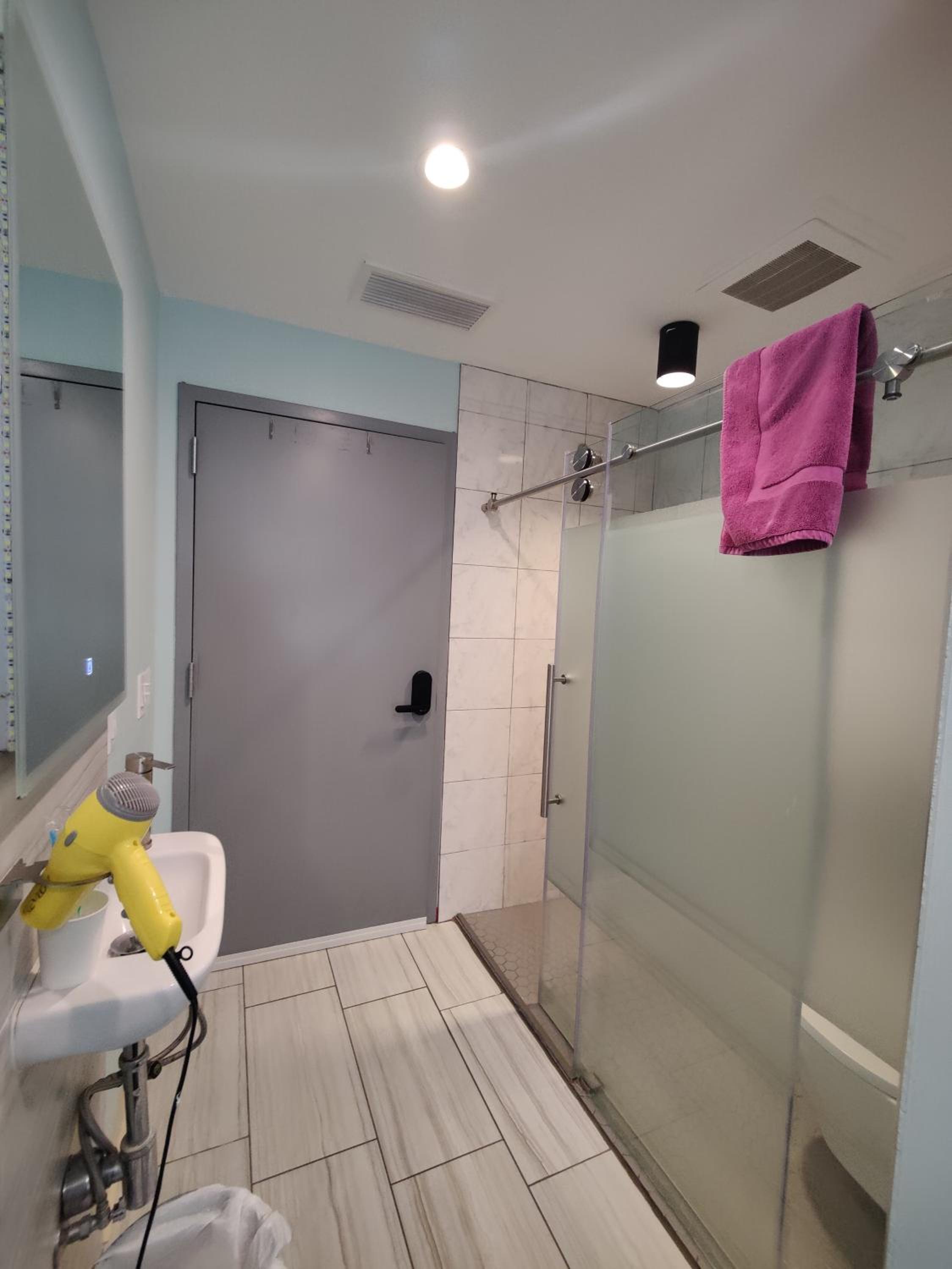 U Street Capsule Hostel
