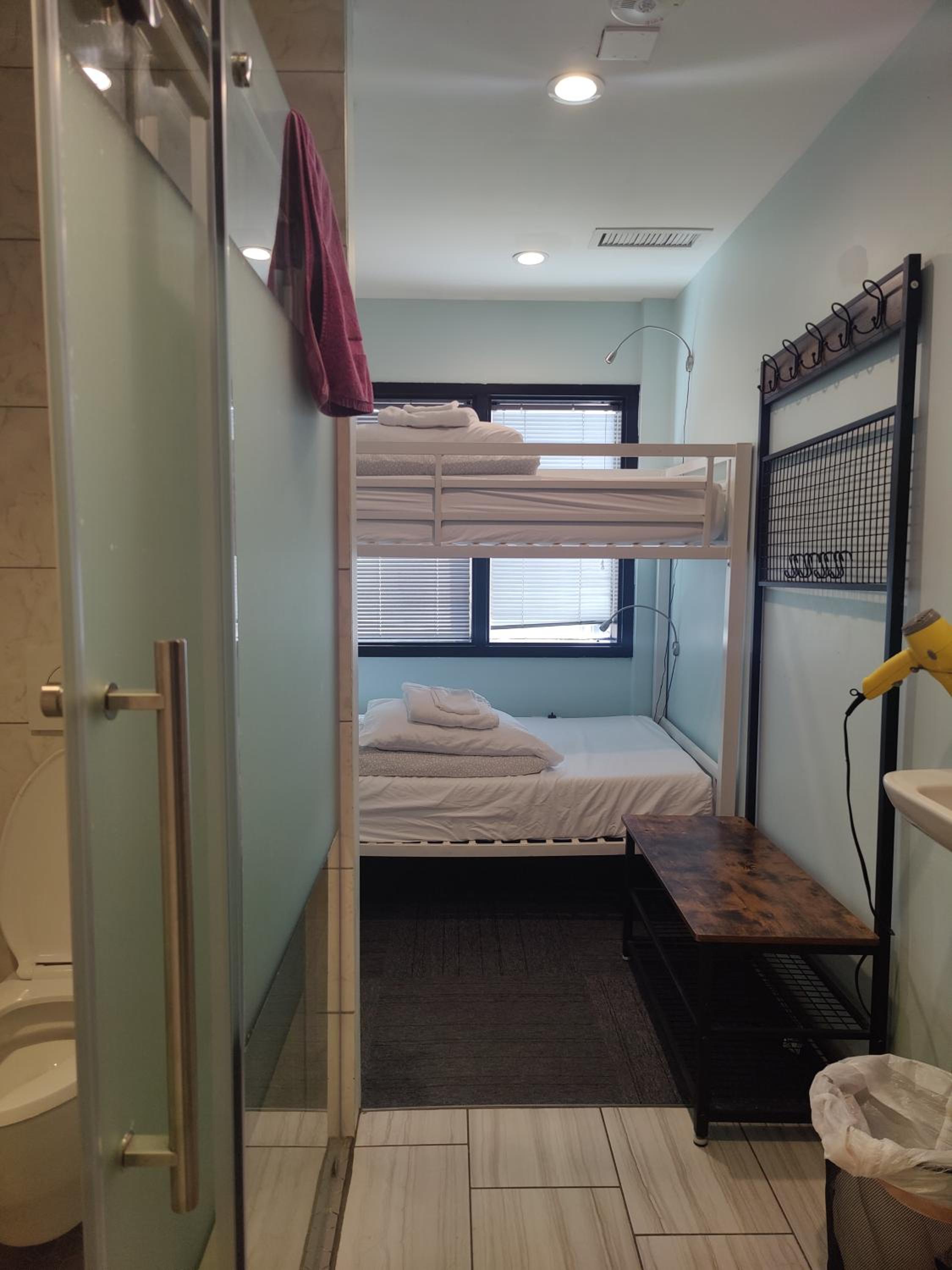 U Street Capsule Hostel