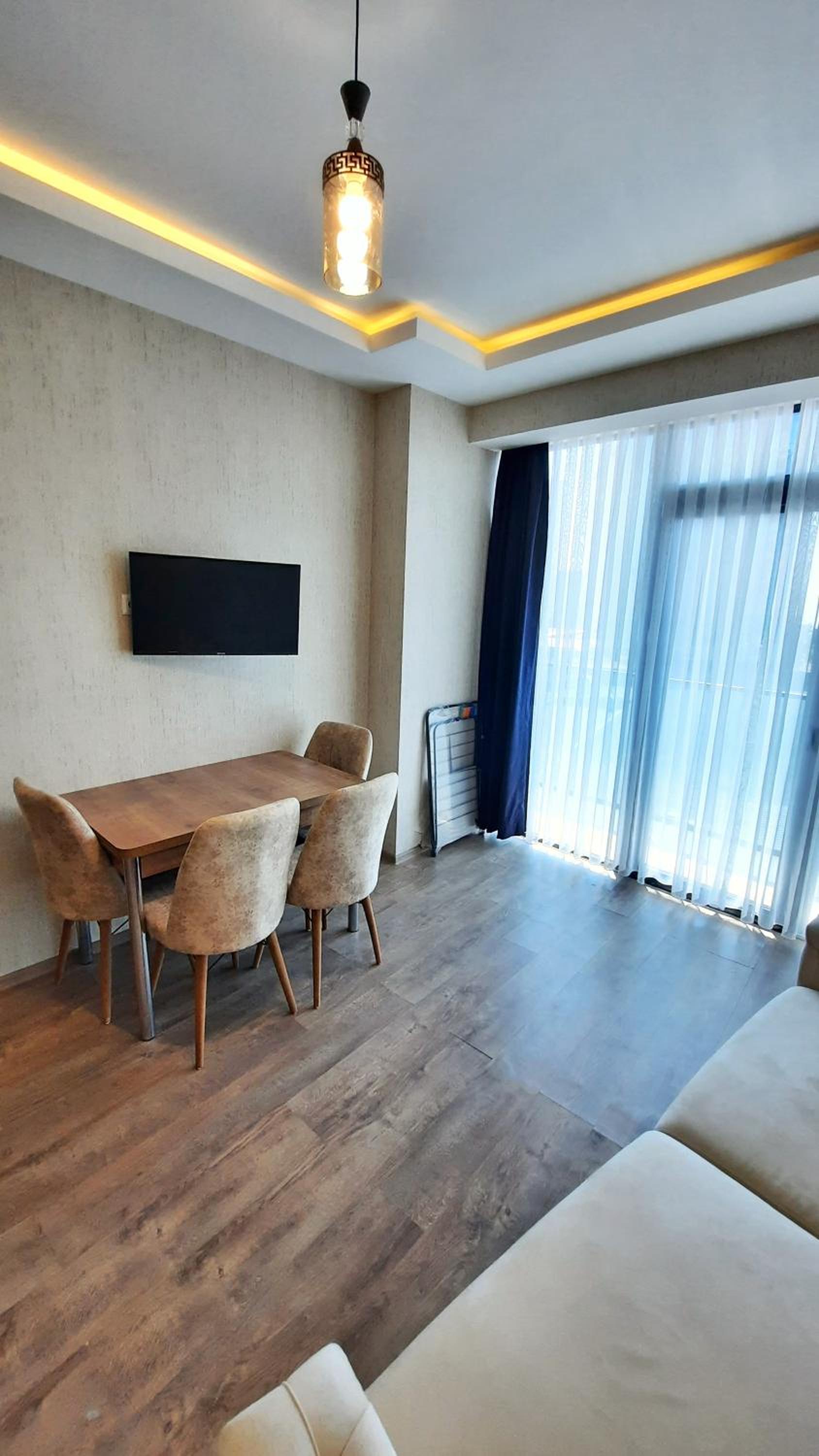 Sea View Metro City Apartment view 3