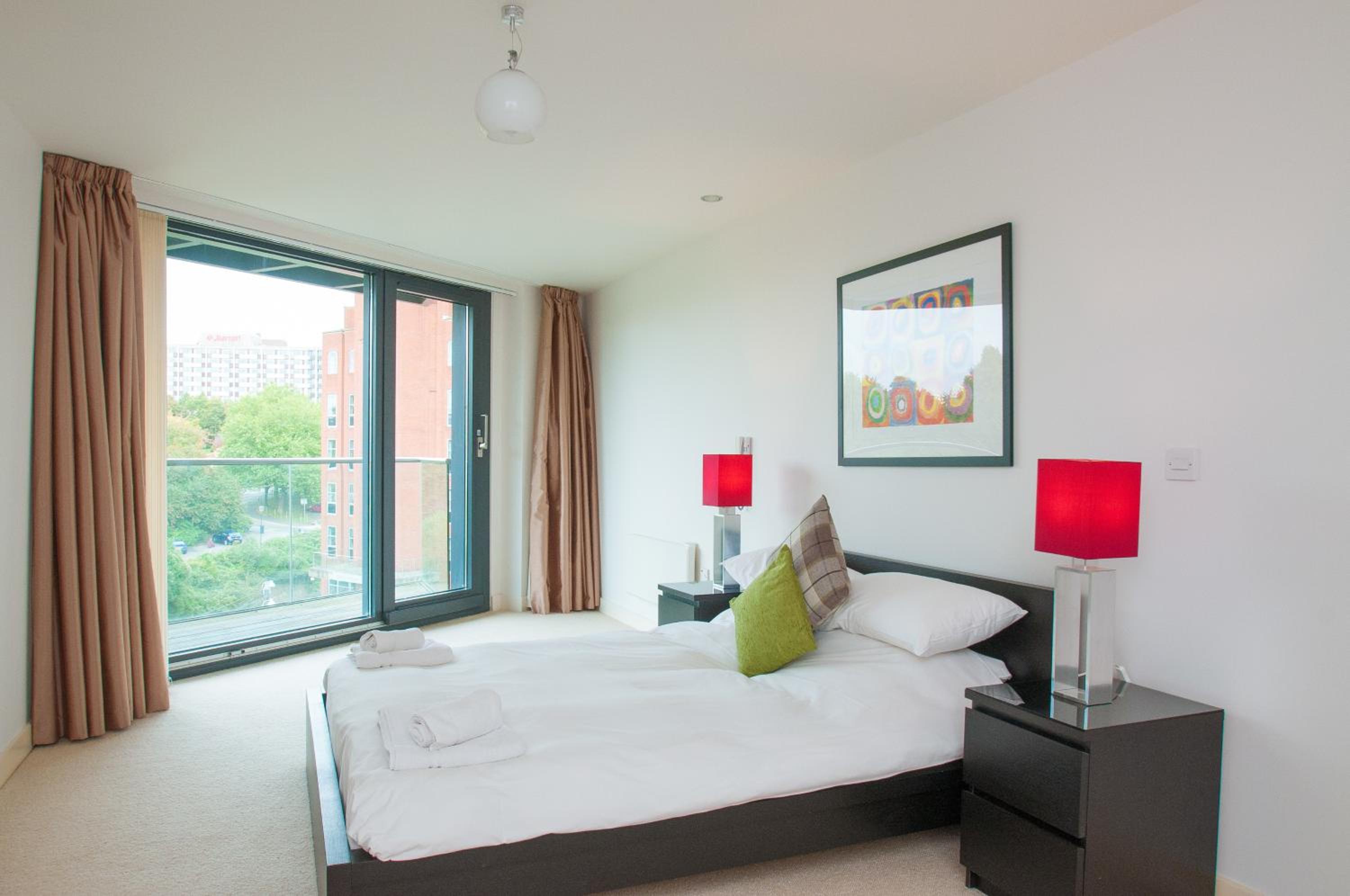 Cleyro Serviced Apartments - Finzels Reach