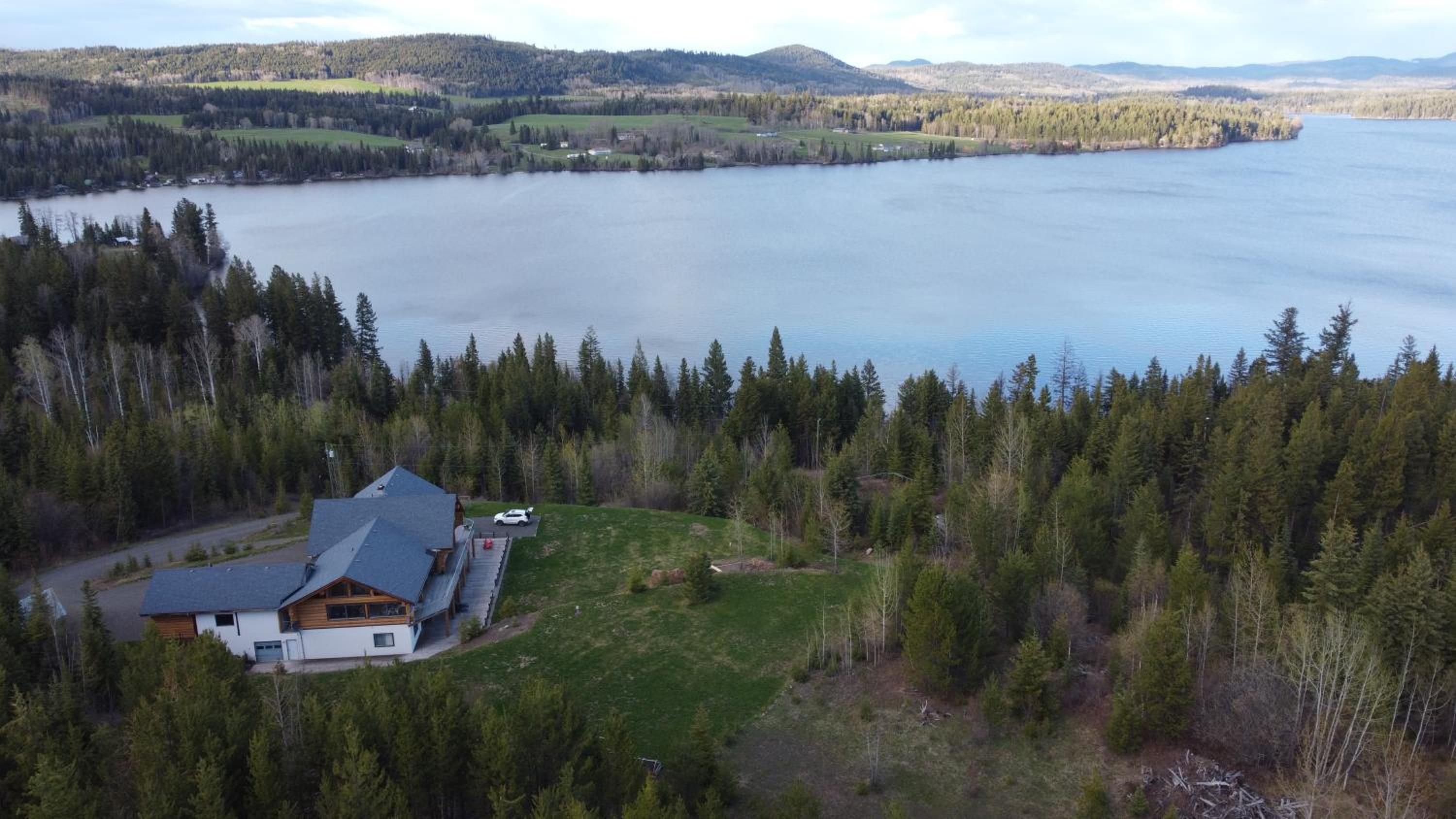 Little Black Bear Lodge/B&B