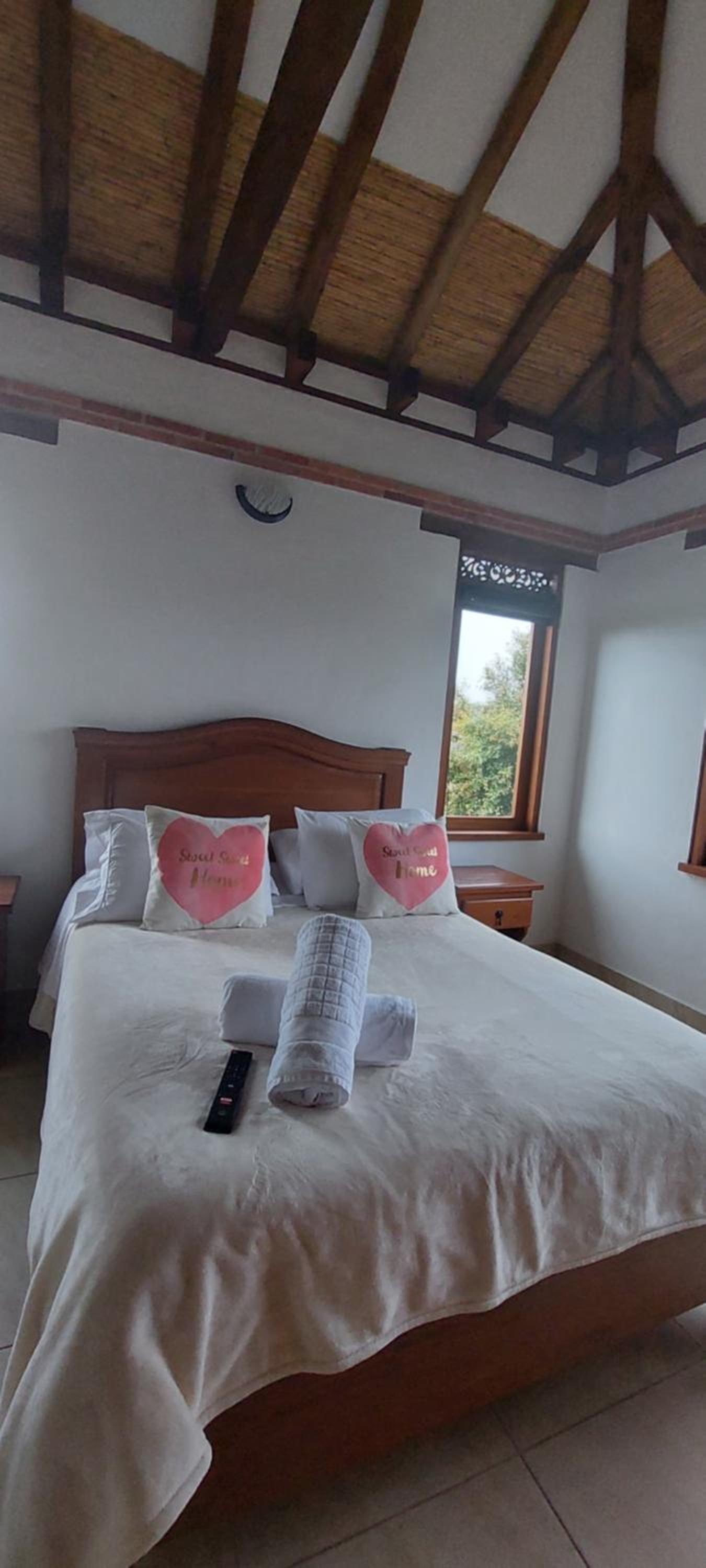 Home Boutique Flores Amarillas
