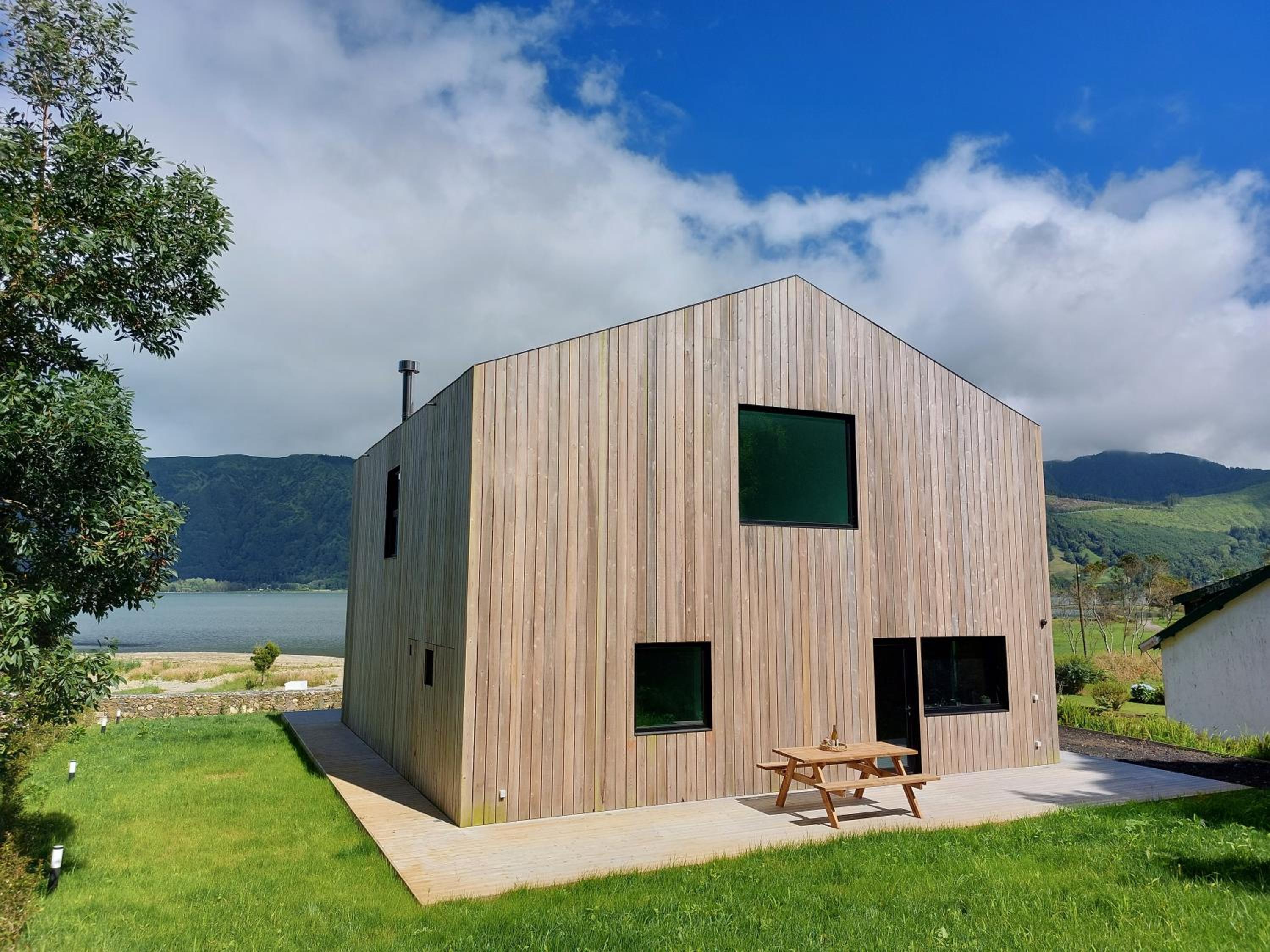 Sete Cidades Lake Cabin - Casa da Lagoa view 4