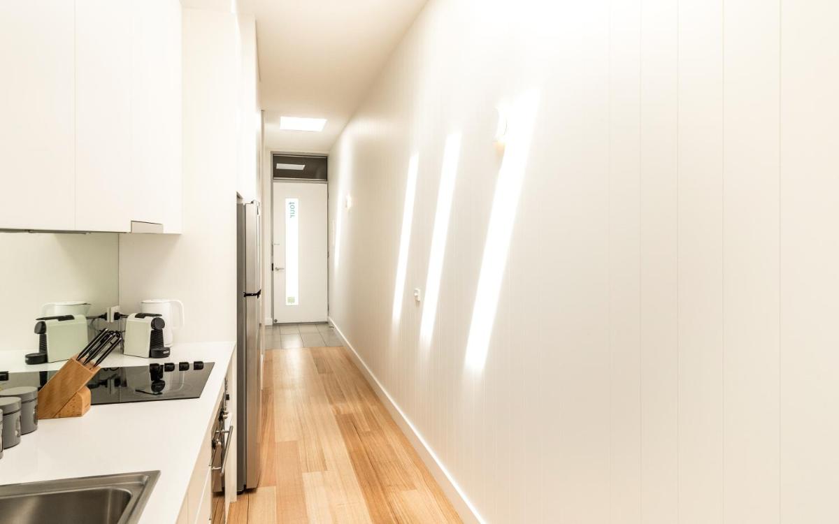 Aquabelle Apartments