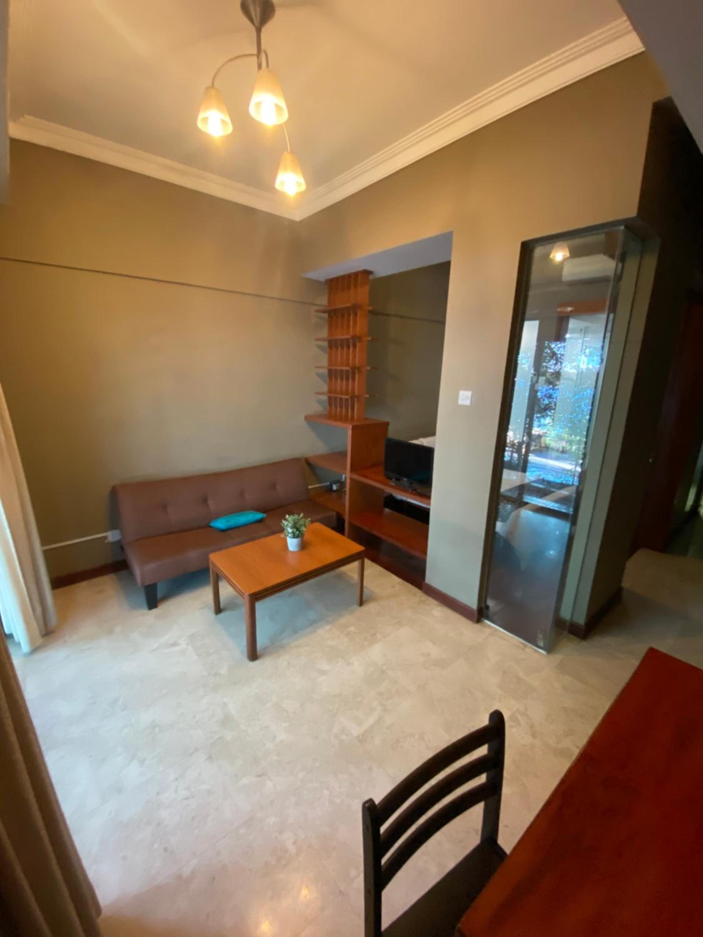 Peninsula Residences All Suite Hotel