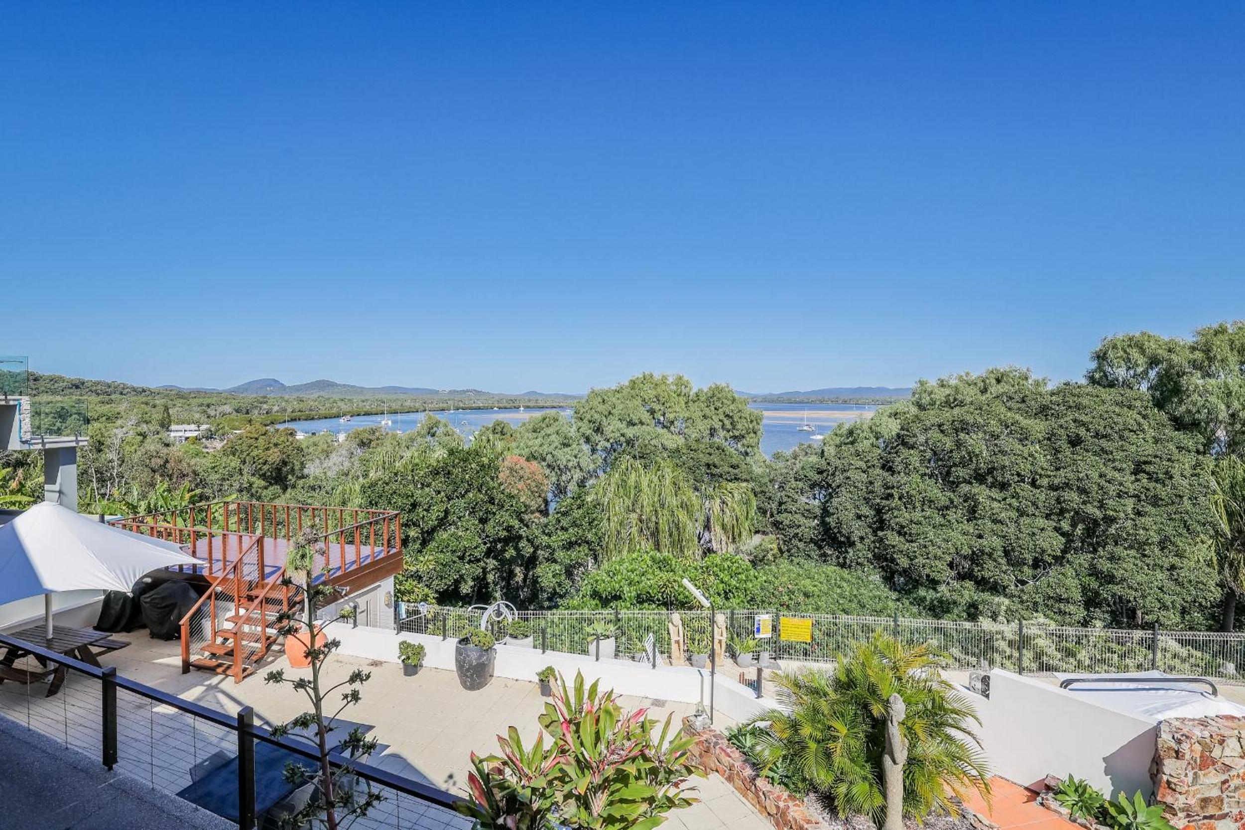 1770 Sovereign Lodge Retreat