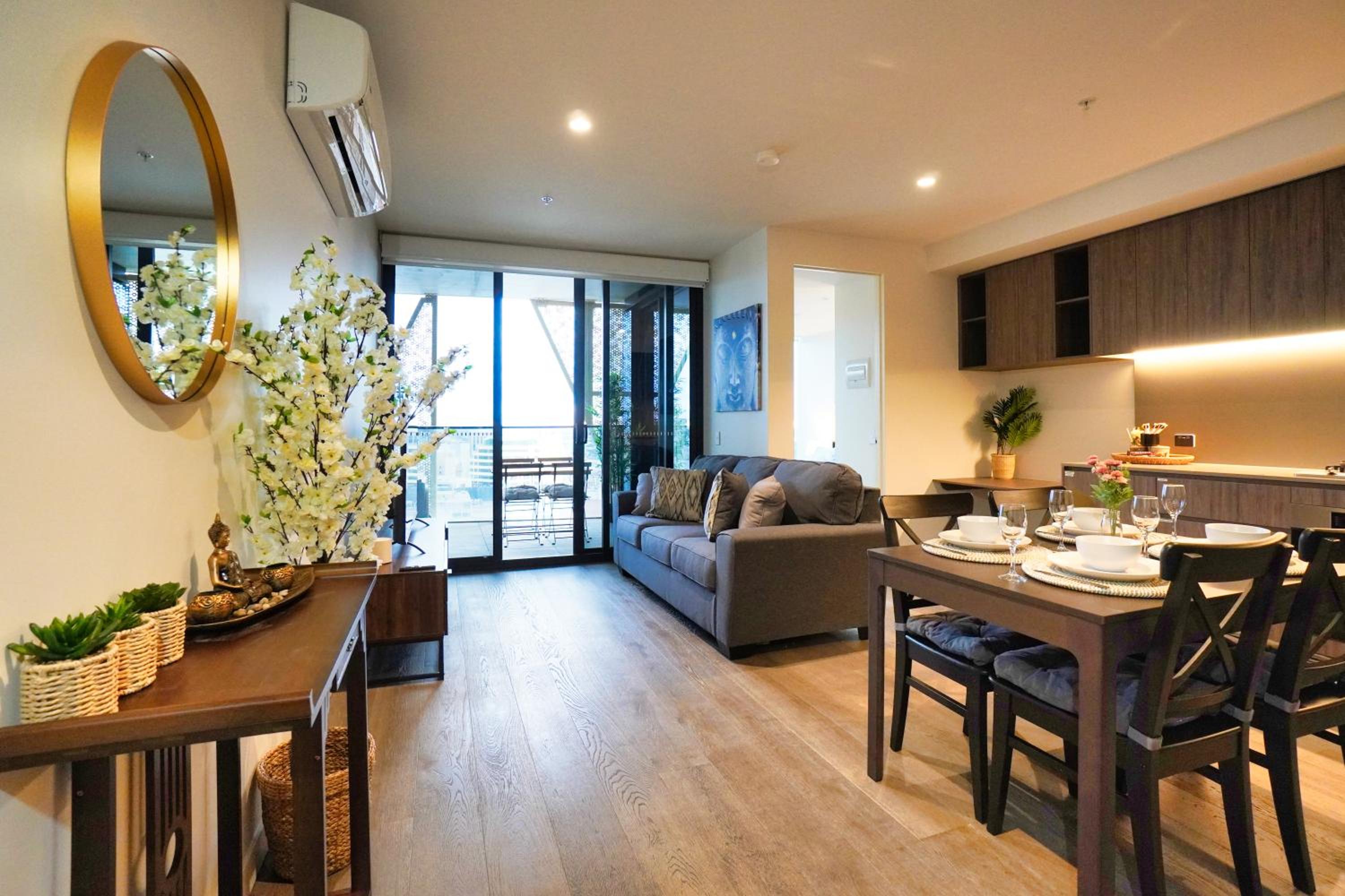 Luxury City Zen Apartment Rundle Mall with Gym, BBQ view 3