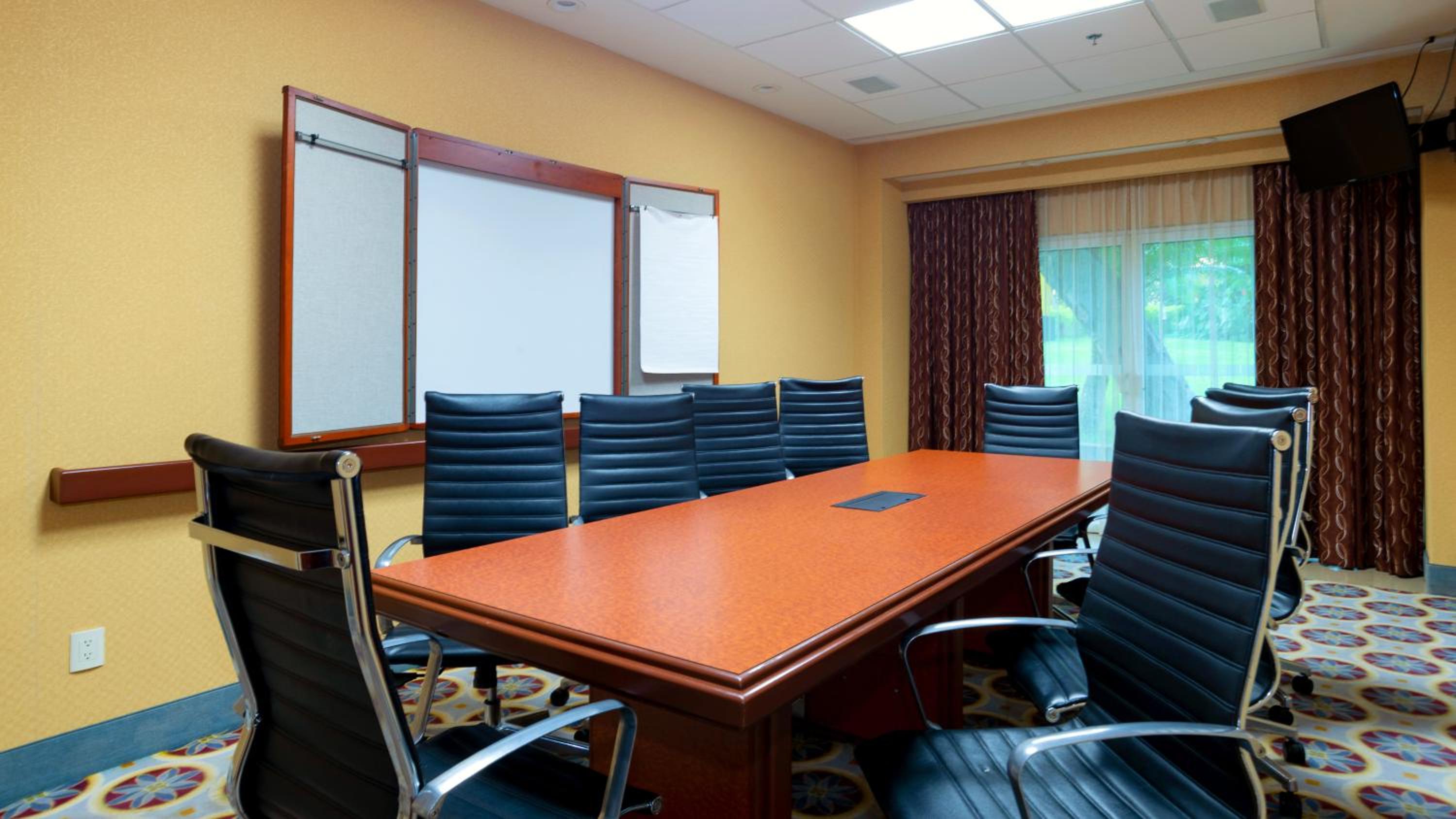 Holiday Inn Express & Suites Cuernavaca by IHG