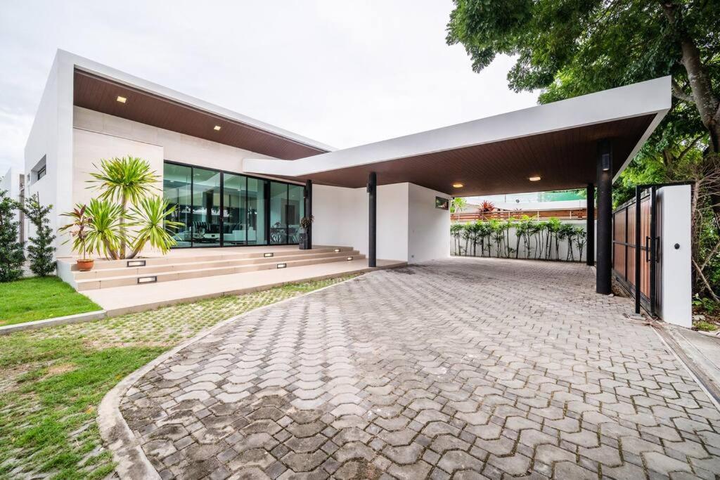 Mövenpick Pool Villa4BR-PrivatePool(SHA CERTIFIED) view 3