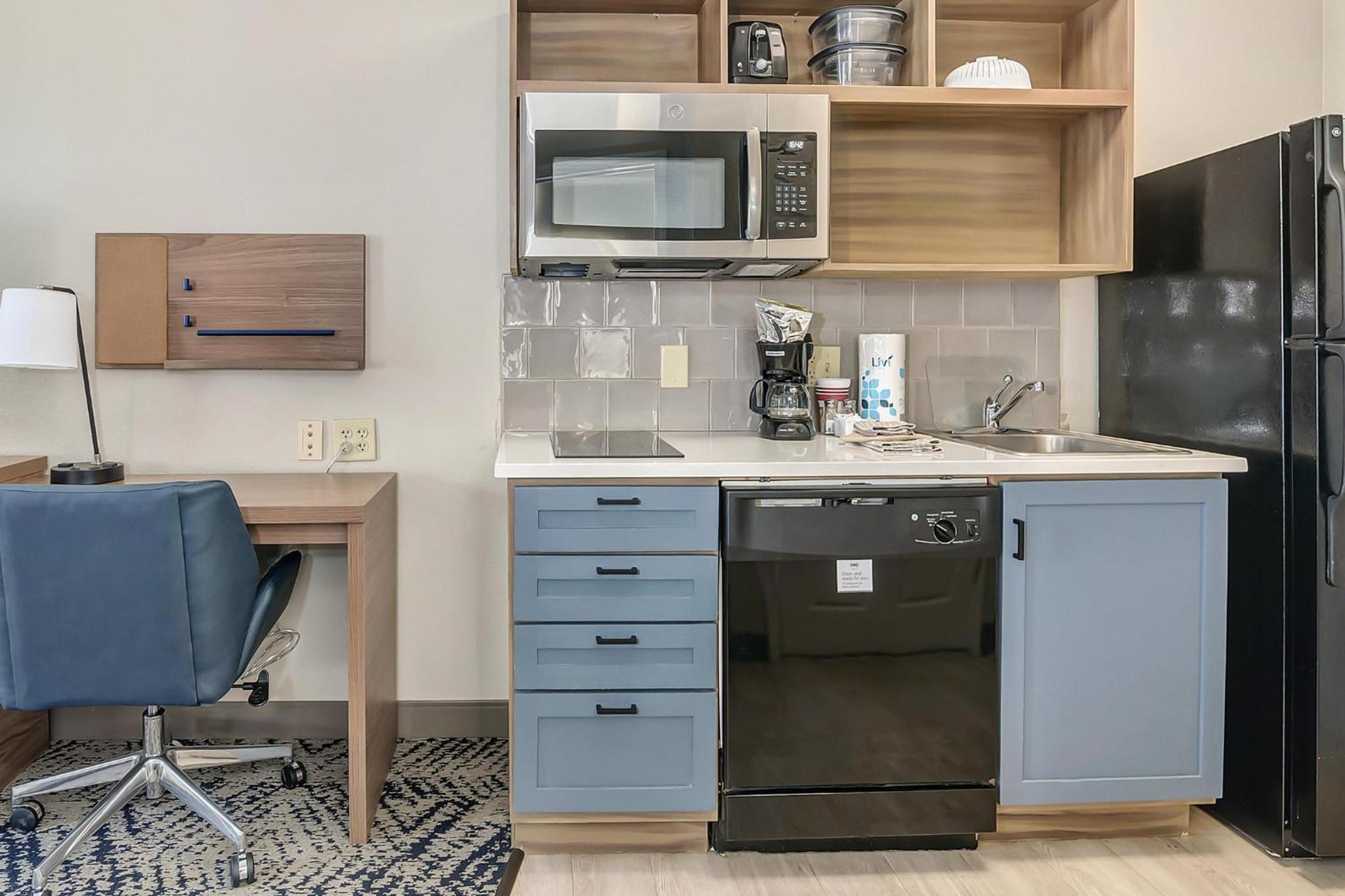 Marshall Vacations - Candlewood Suites Longview, an IHG Hotel - Property Image 5