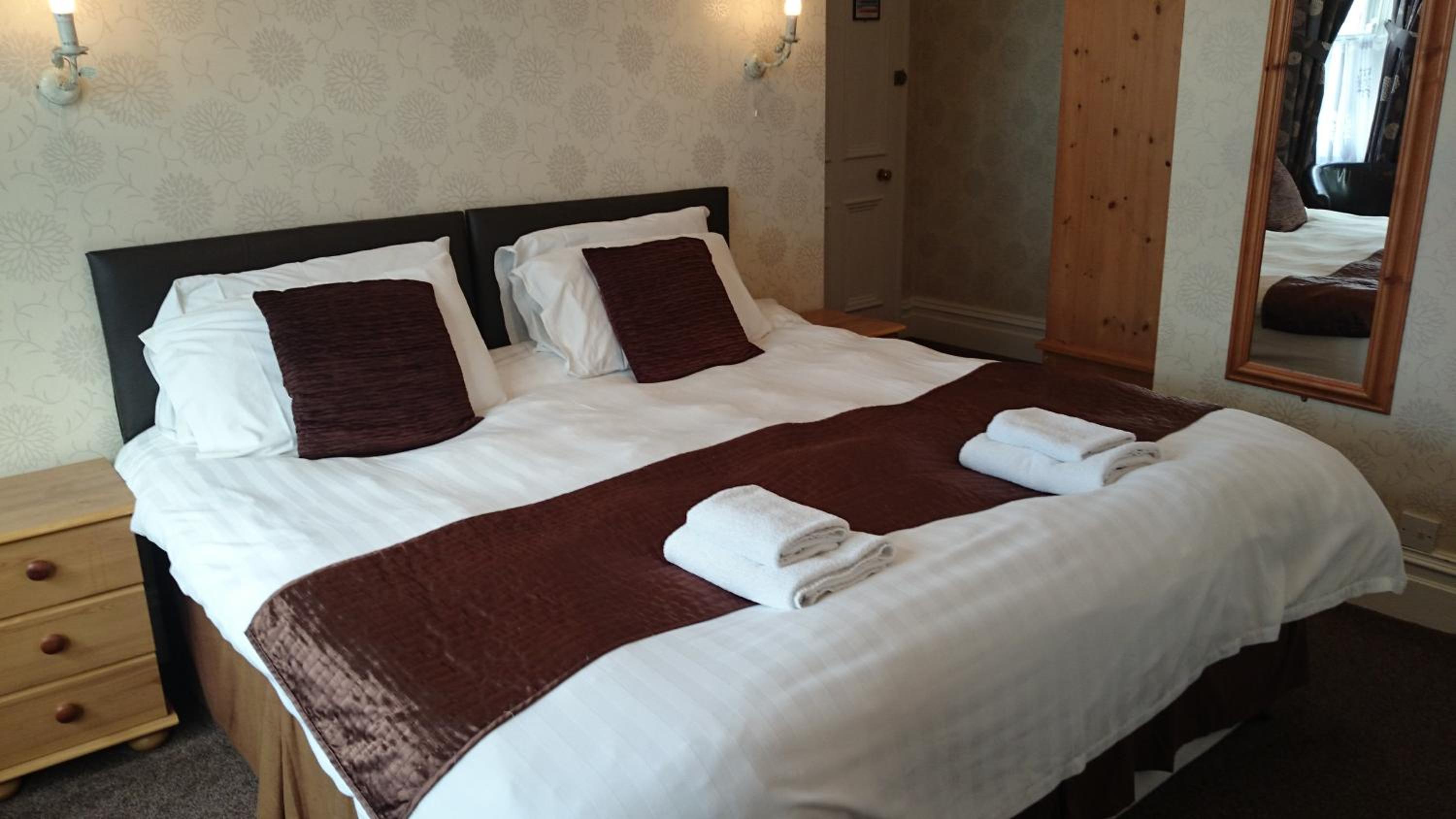 Woodthorpe Hotel