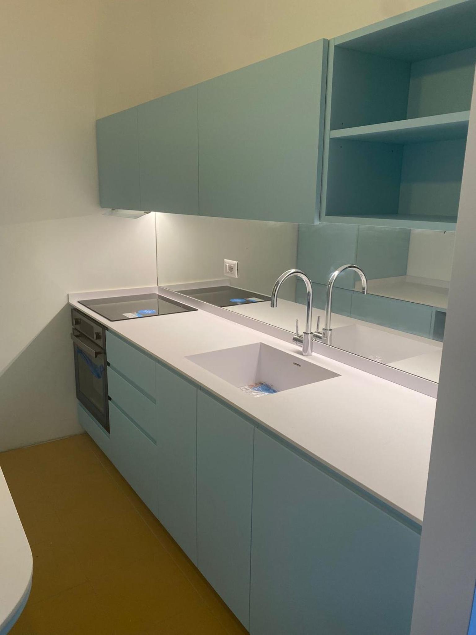 Easy Isola, for an easy stay