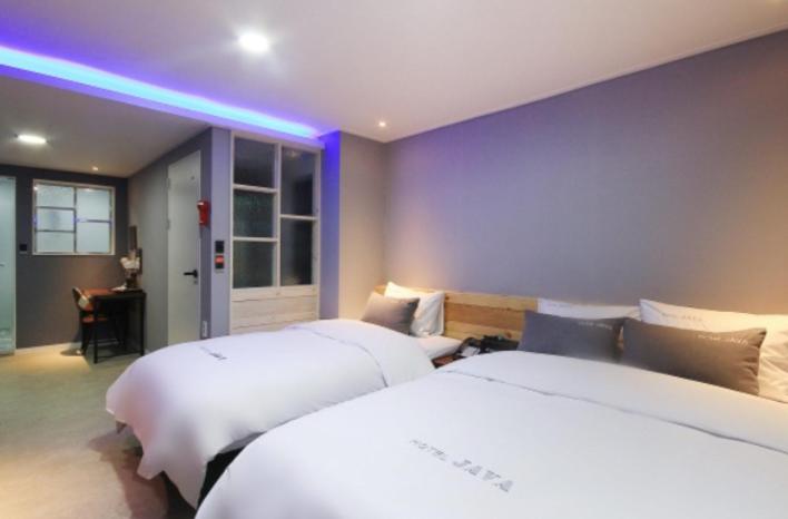 Java Hotel