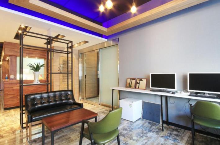 Java Hotel