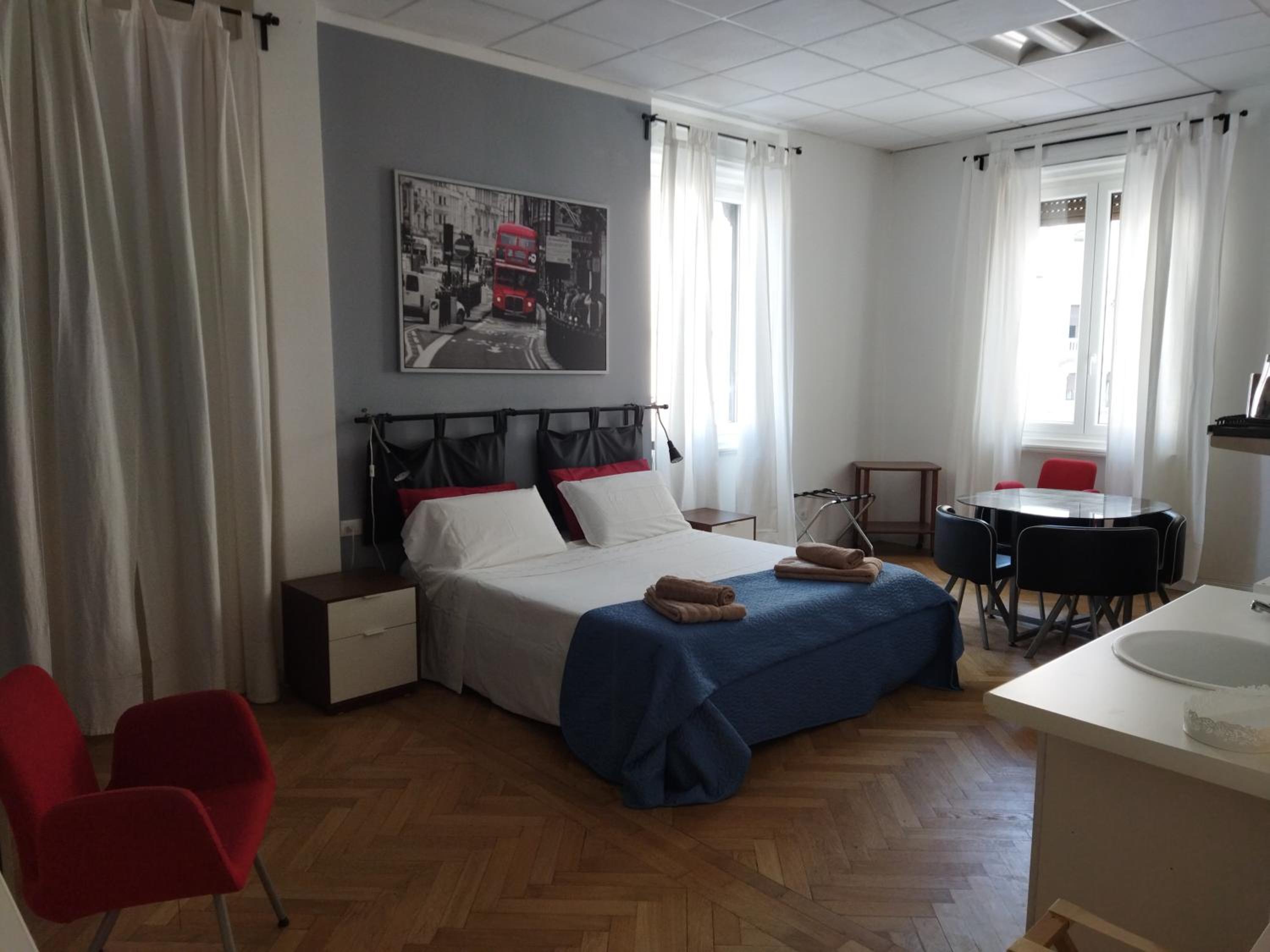Piazza Goldoni Rooms