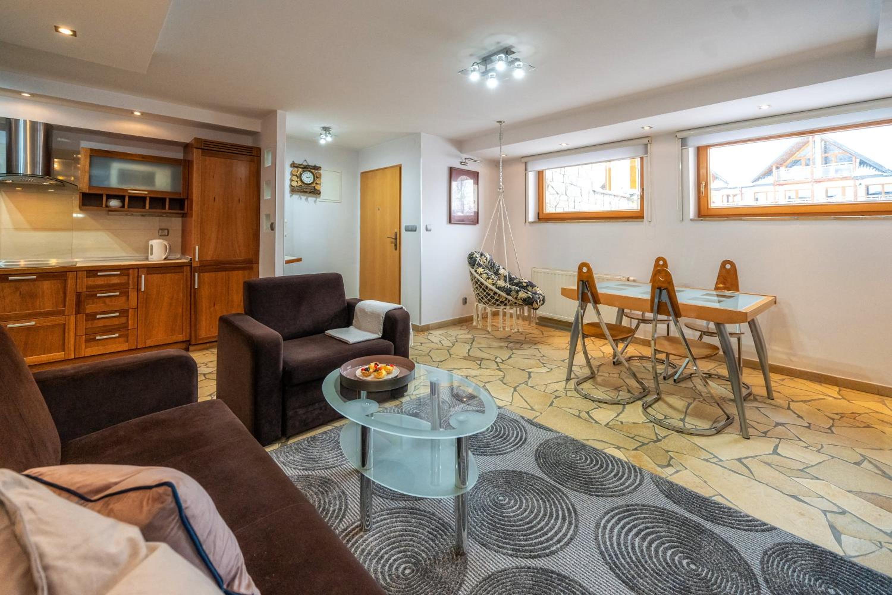 VivaApart Rodzinne apartamenty z basenem i widokiem na Giewont