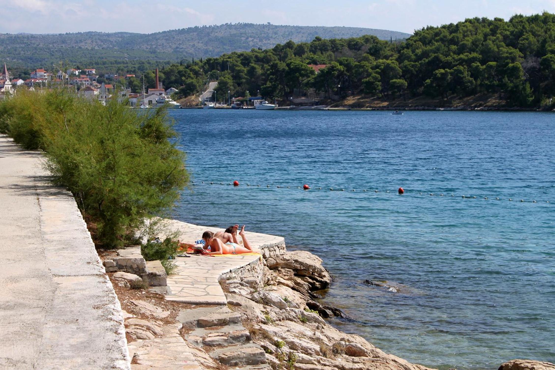 Apartments by the sea Milna, Brac - 18743 view 4