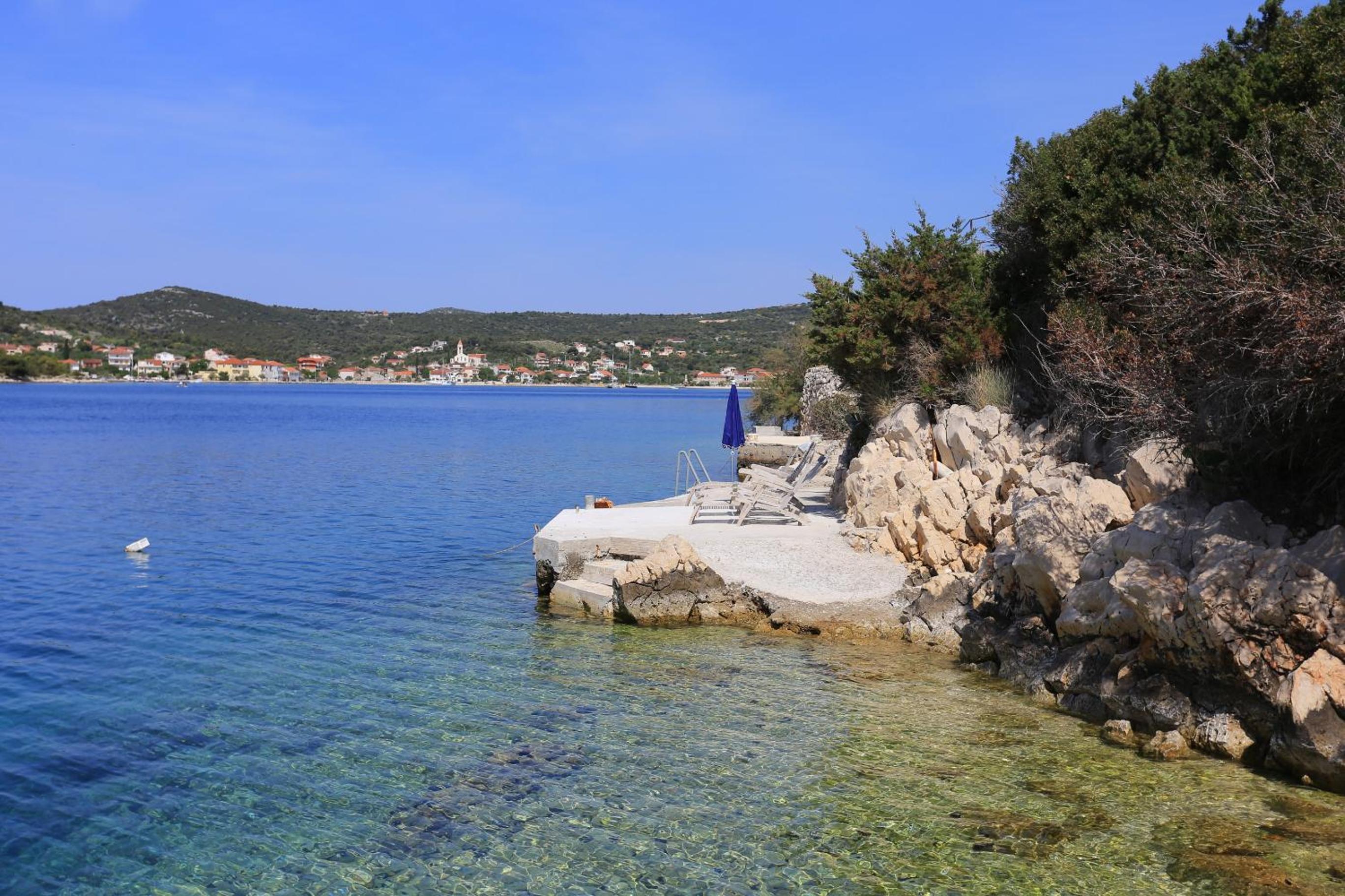Apartments by the sea Vinisce, Trogir - 18674 view 5