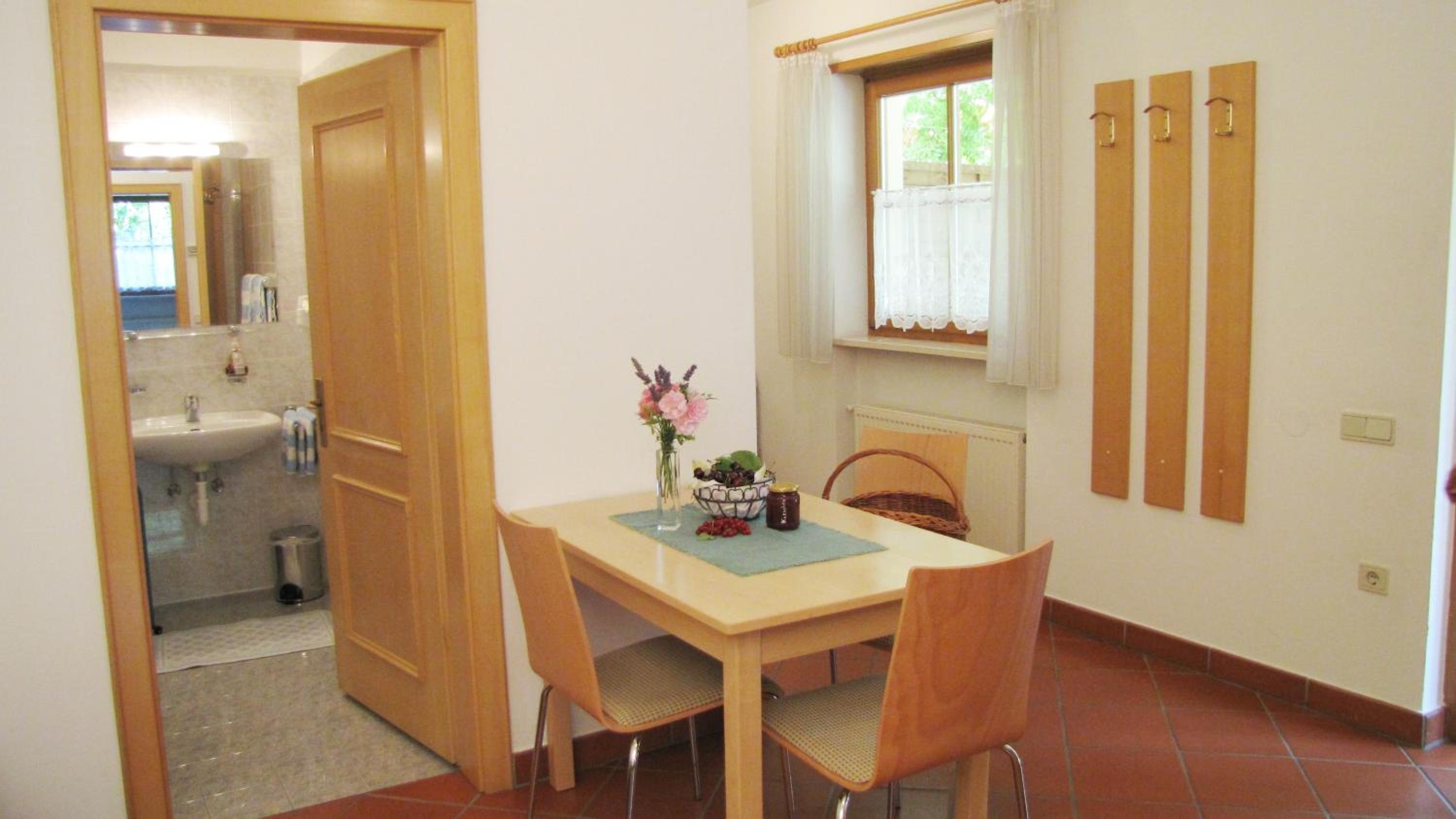 Photo 32