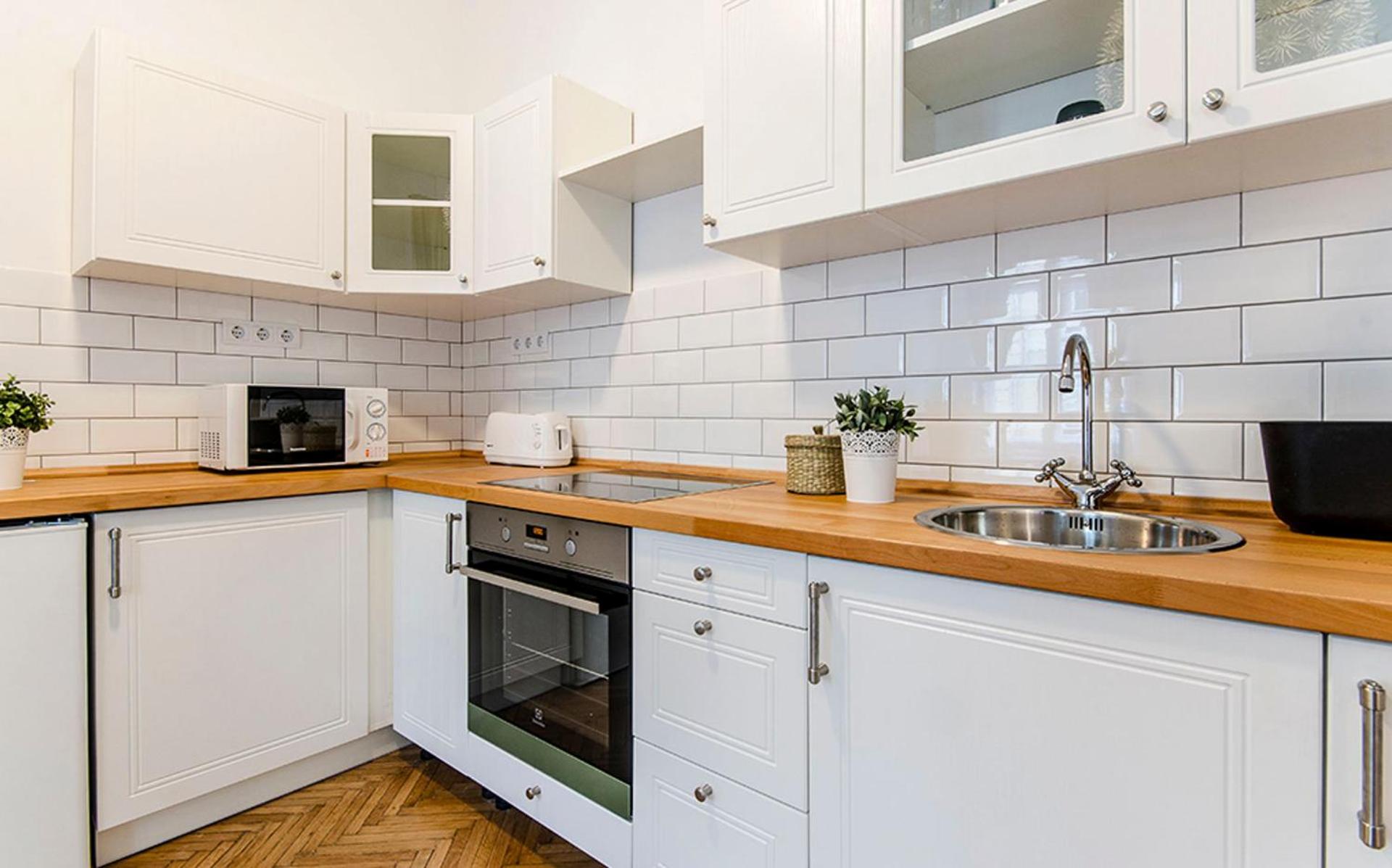 Cozy 2 Bedroom Apartment In Terez Boulevard. view 2