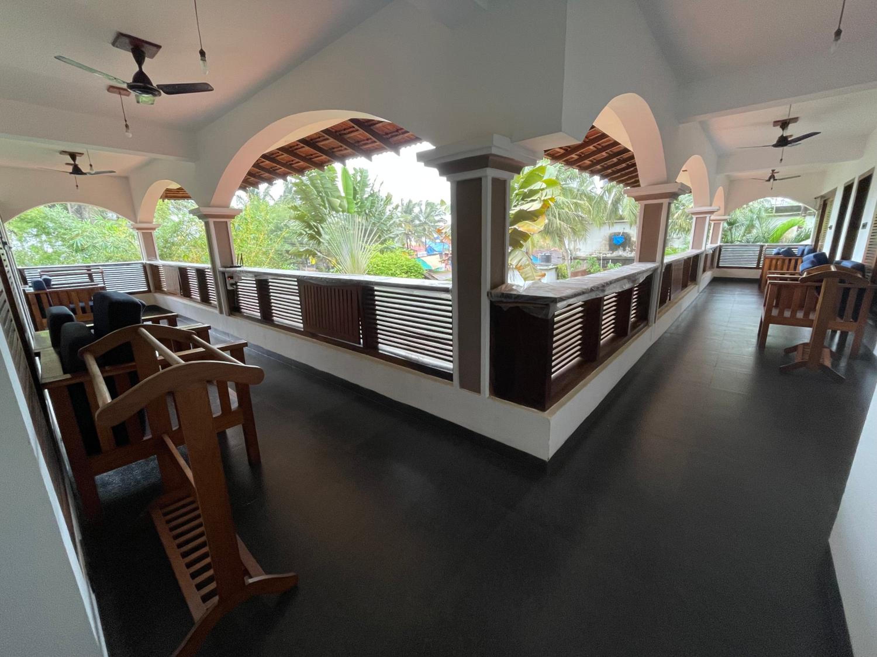 Dunhill Beach Resort