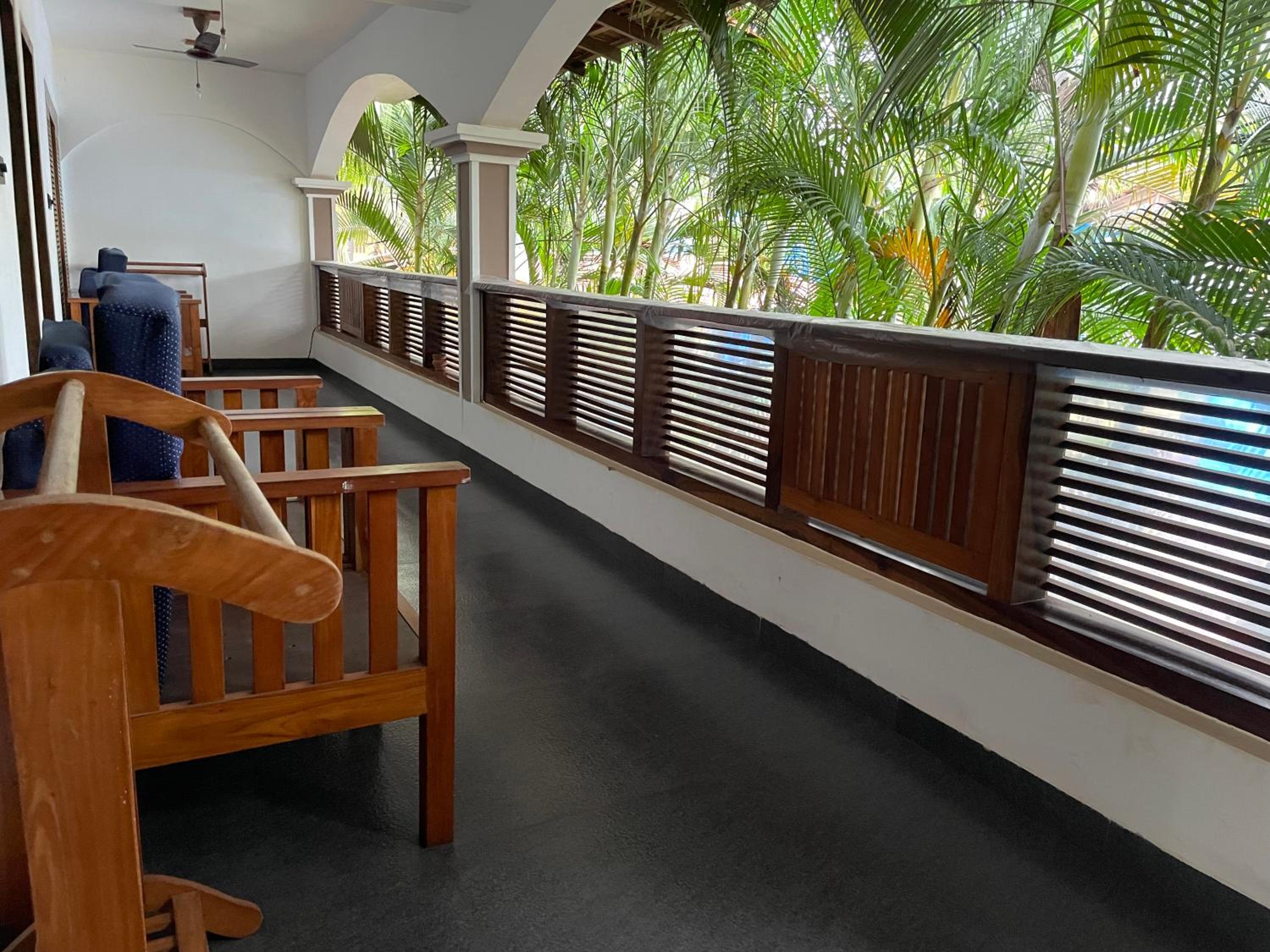 Dunhill Beach Resort