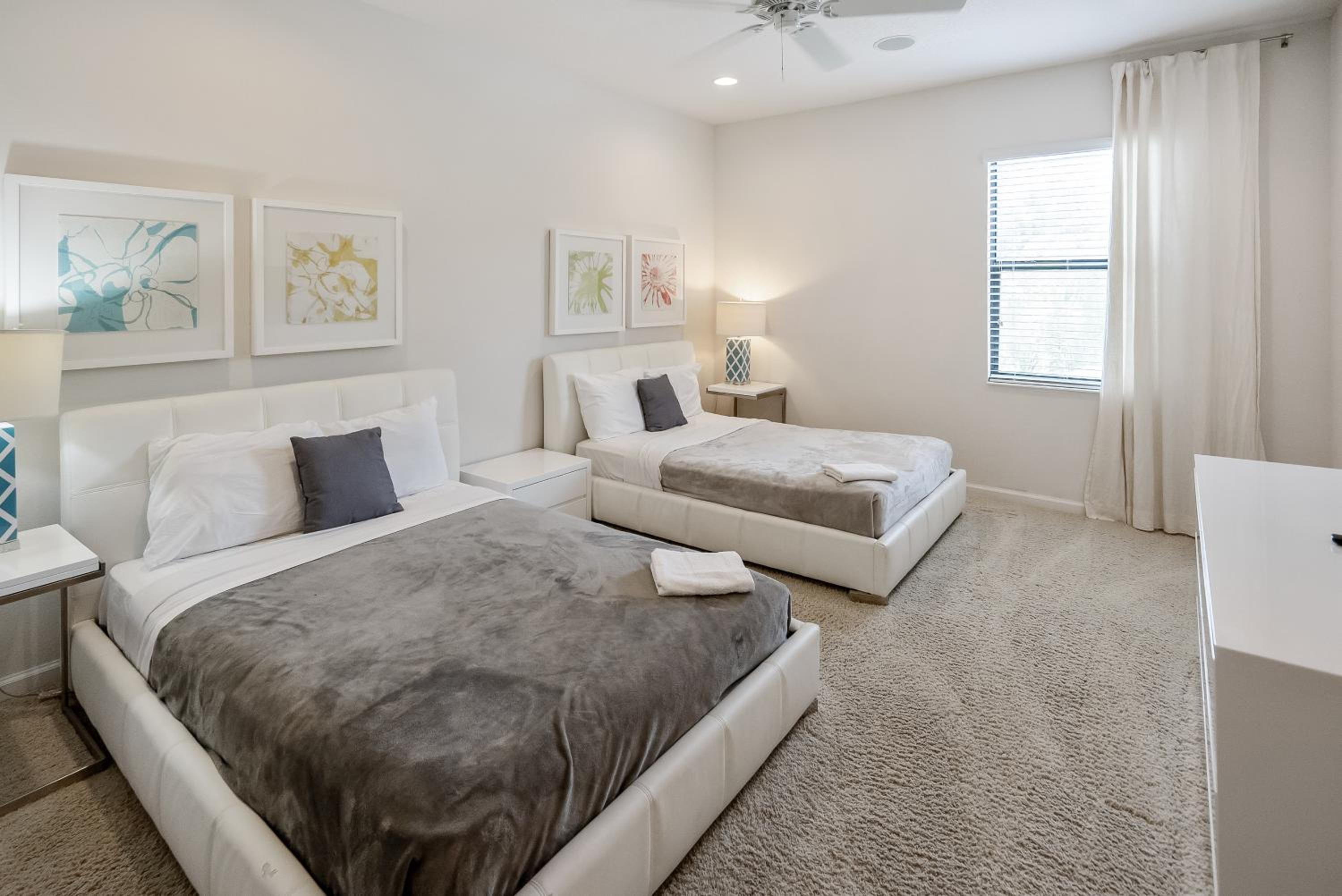 Veranda Palm Villa w Pool Game room near Disney