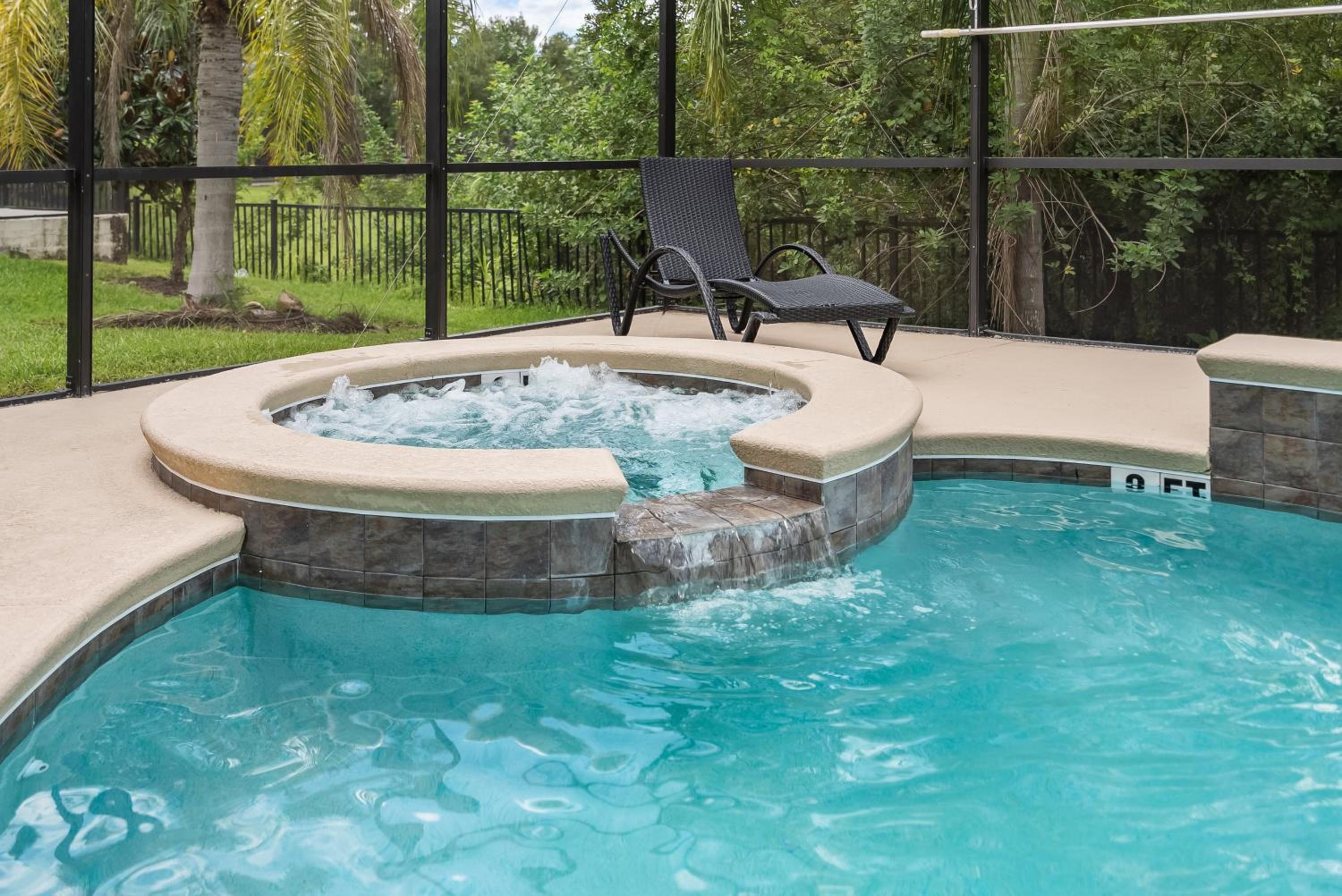 Veranda Palm Villa w Pool Game room near Disney