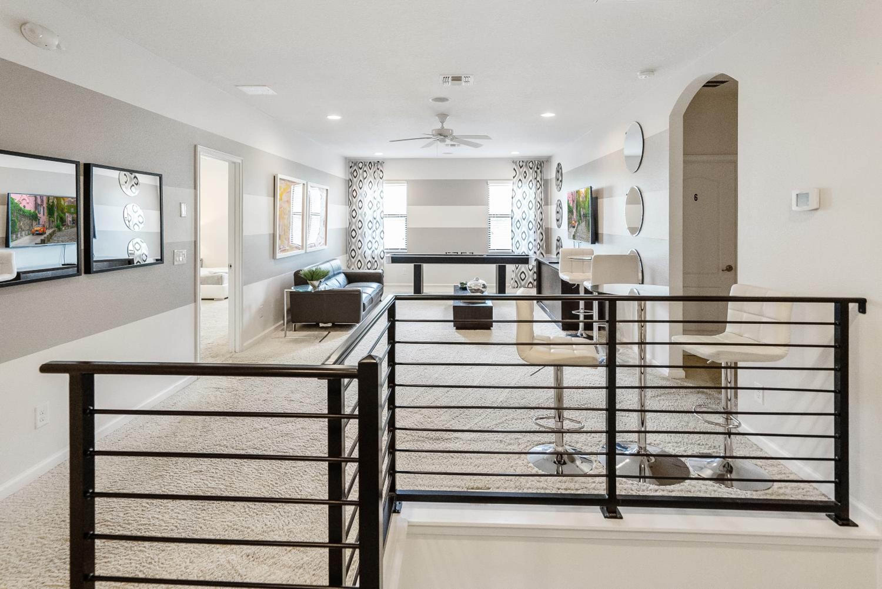 Veranda Palm Villa w Pool Game room near Disney