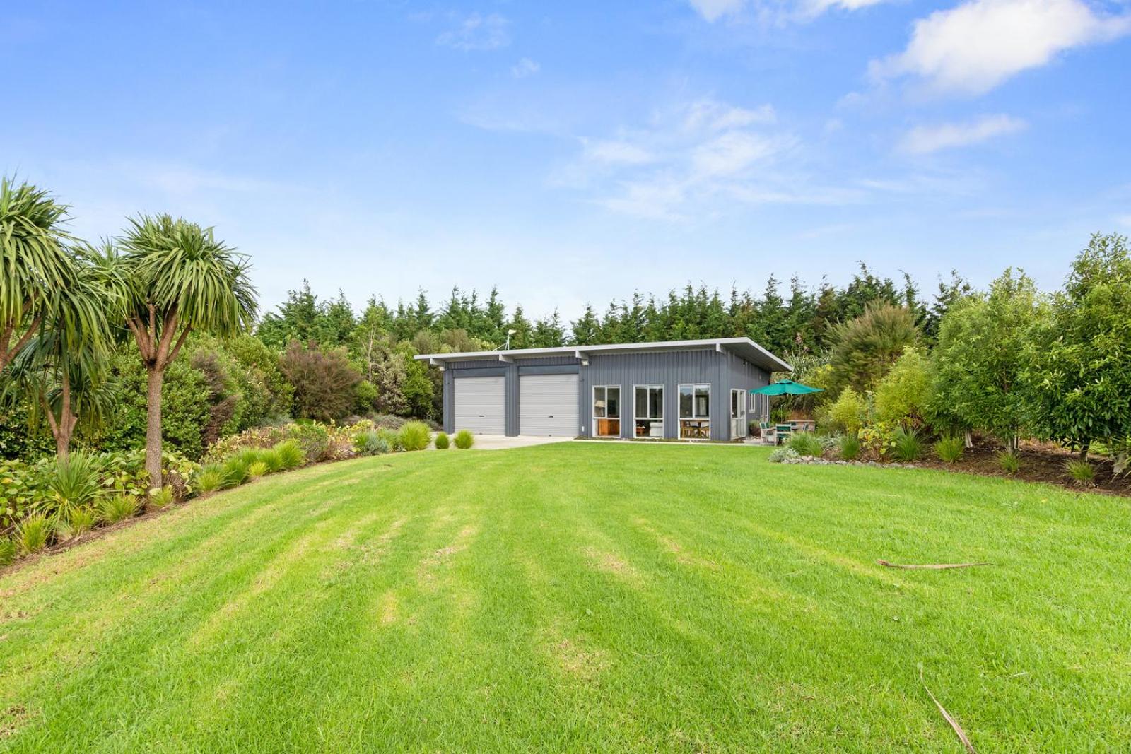 Sea View Cottage - Ruakaka Holiday Cottage view 2