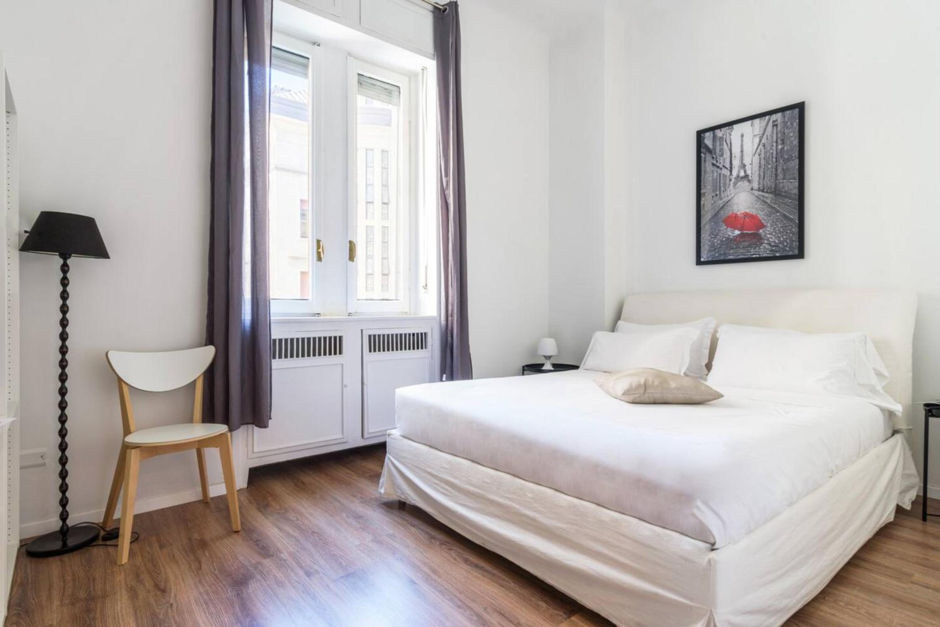 Luxury 4 bedrooms apartments Close to Duomo