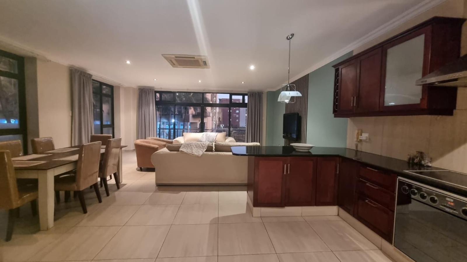 Accommodation Front - Homely 6 Sleeper with Canal Views near the Beach view 3