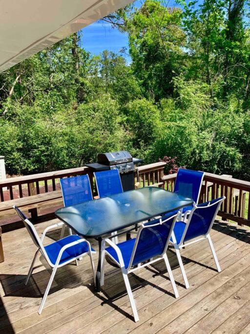 Hotel The Best Family & Friends Hangout & Pet Friendly!! - Image 1