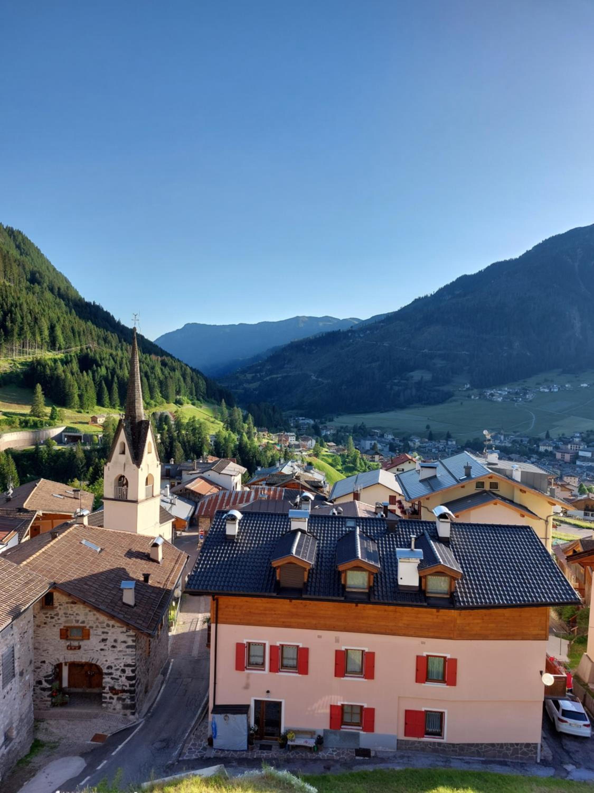 Hotel Ciasa Alpina Relax Hotel - Image 1