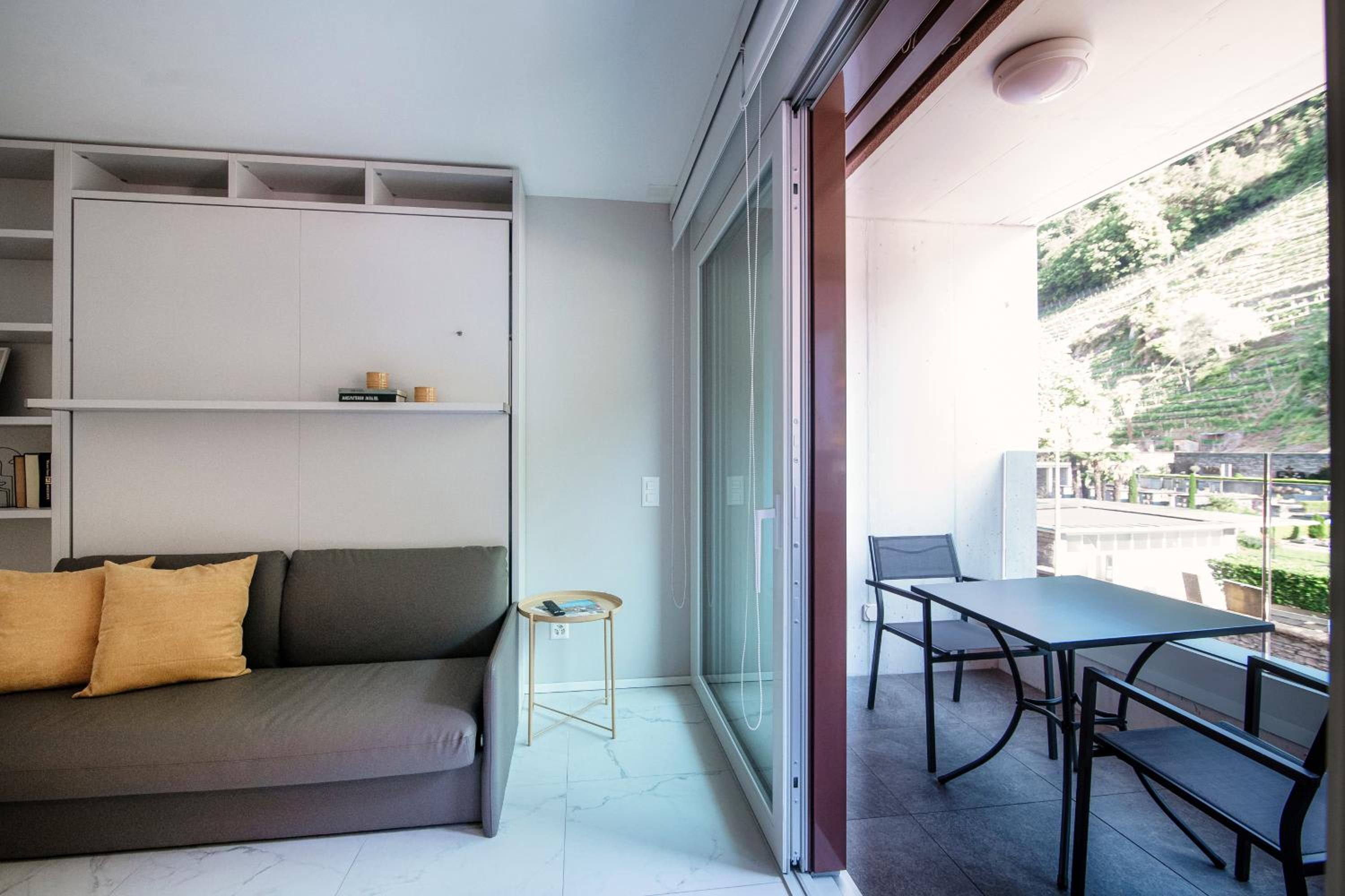 Locarno Studios by Quokka 360 - in the centre of Locarno
