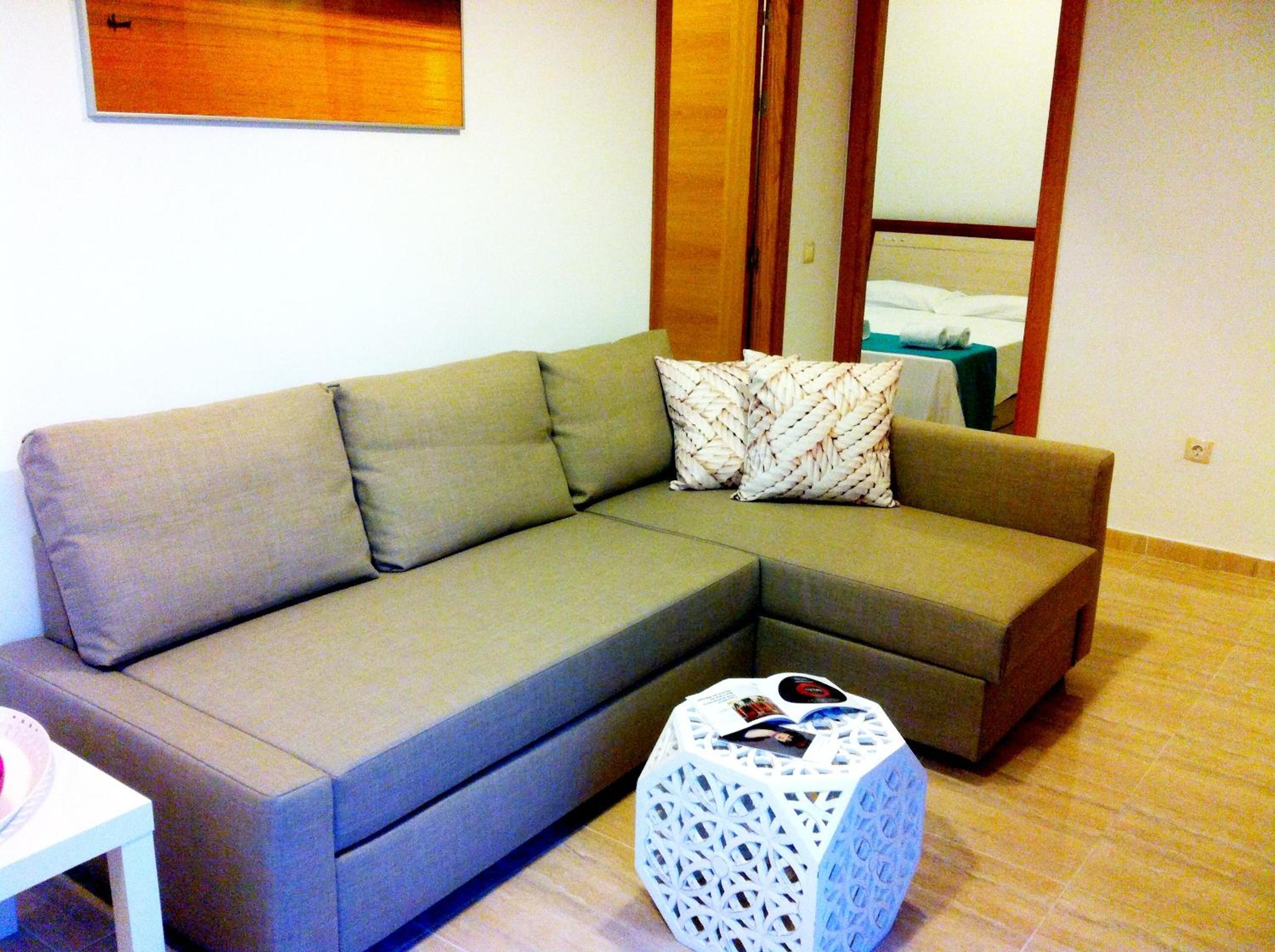 Life Apartments Alameda Colón