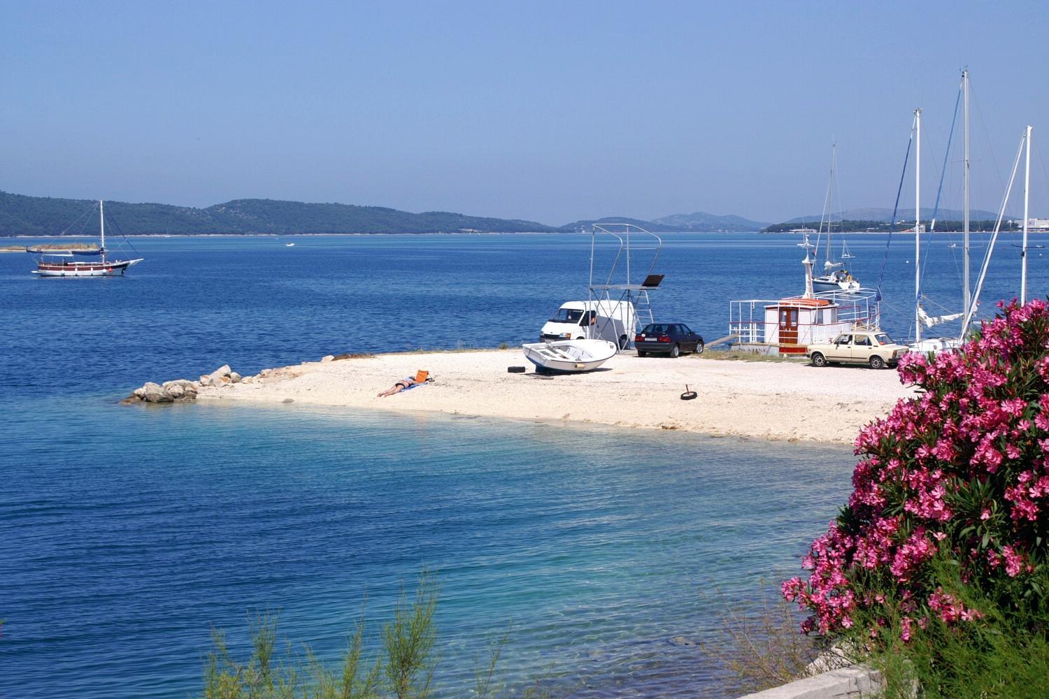 Luxury villa with a swimming pool Brodarica, Sibenik - 18803