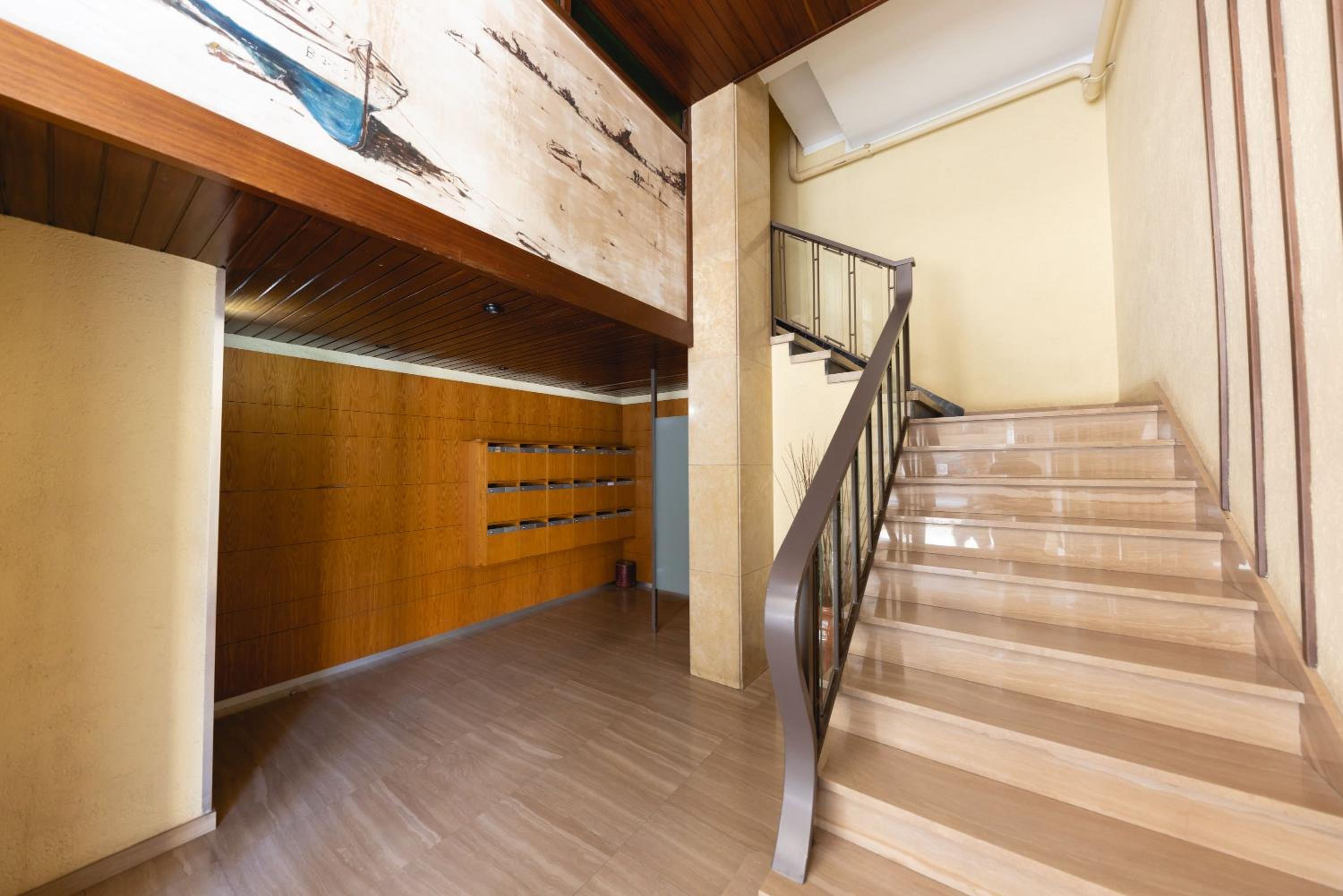 Bravissimo Les Voltes, Modern 1-bedroom apartment view 4