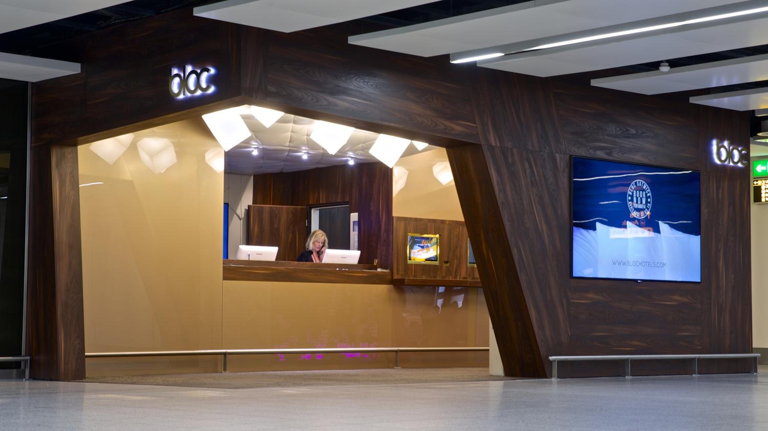 Horley Vacations - Bloc Hotel London Gatwick Airport - Property Image 4