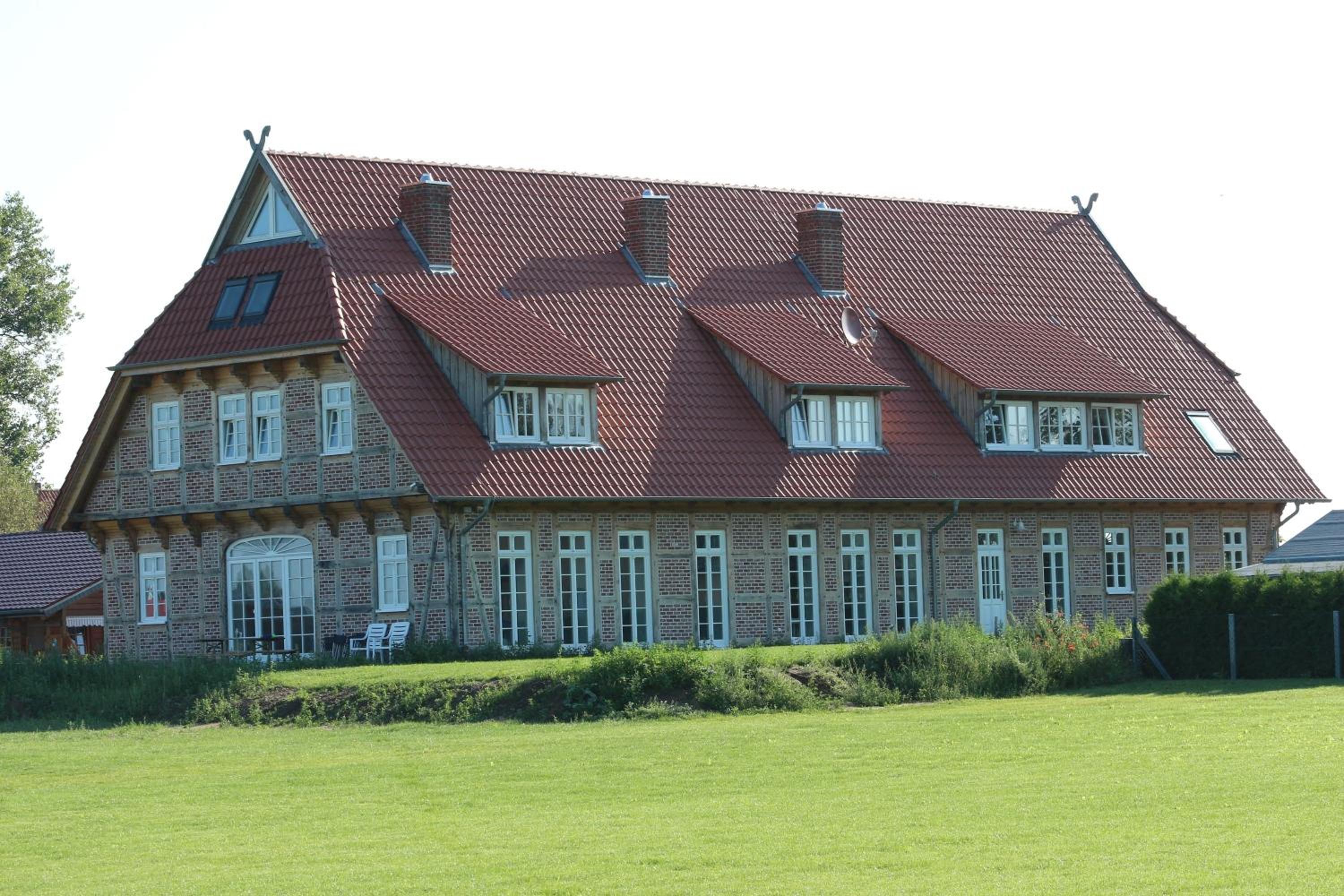 Photo 33