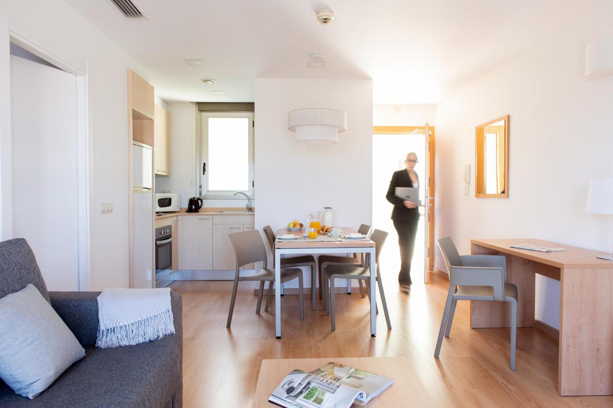 Aura Park Aparthotel Fira Barcelona, photo 11