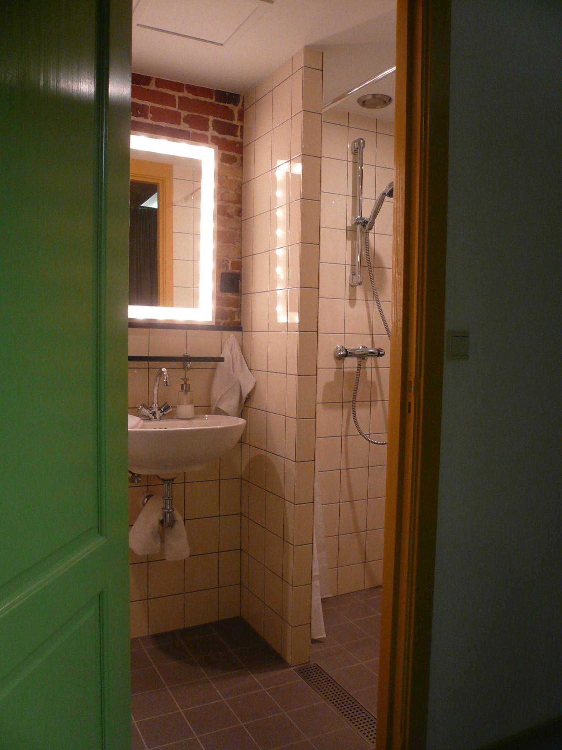 Photo 7