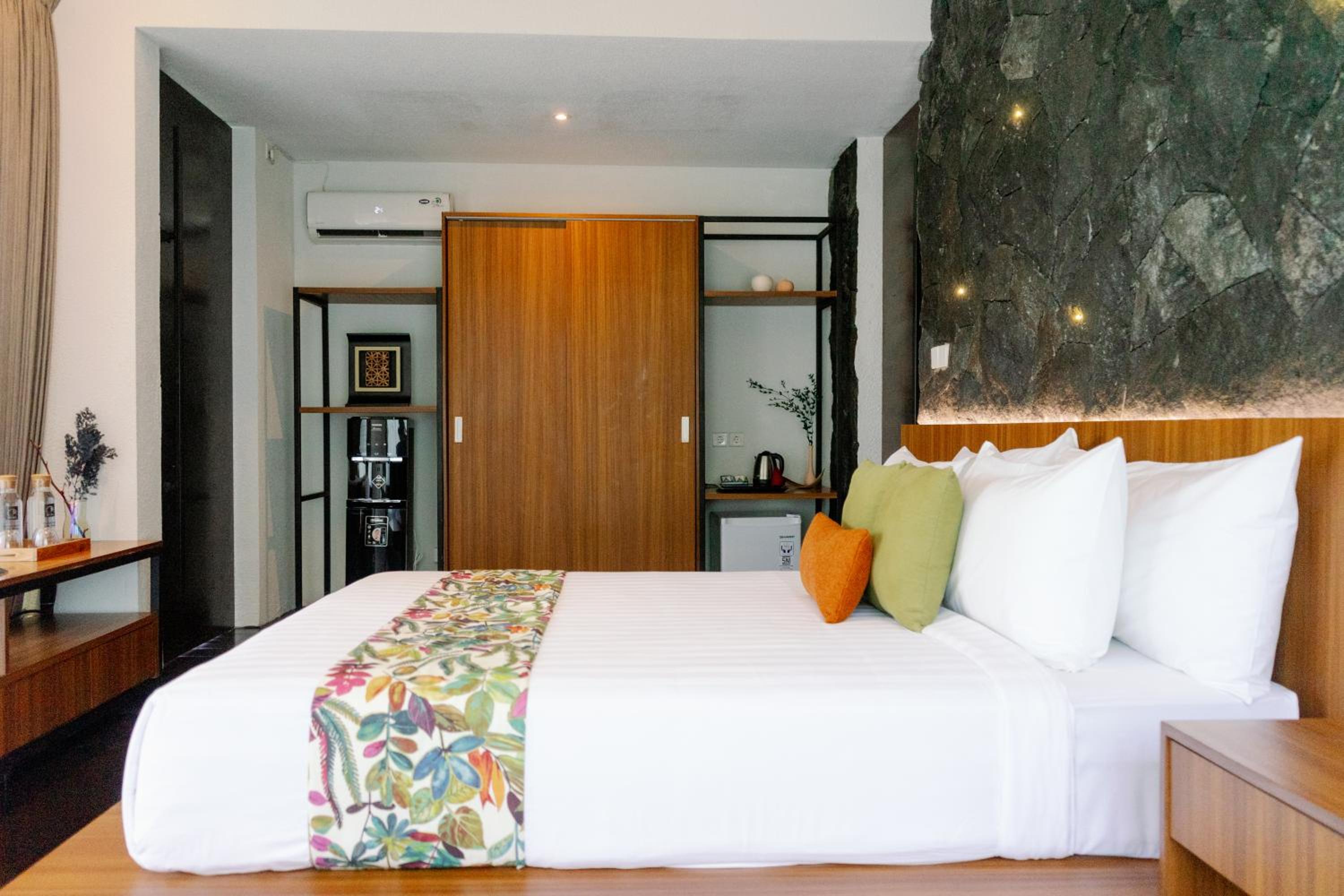 Zenubud