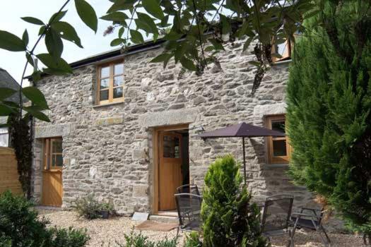 Tuell Farm Cottages view 2