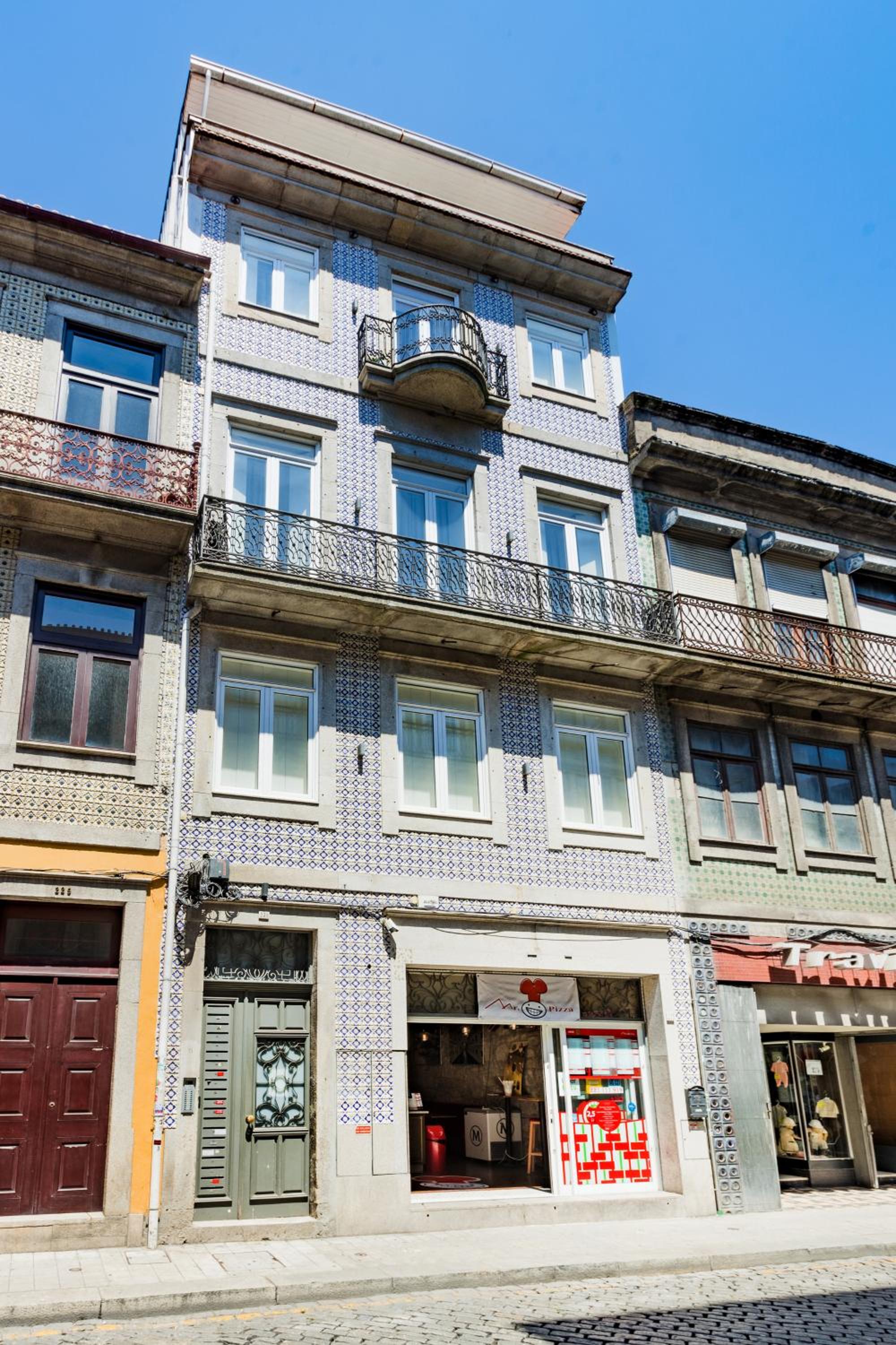 Stylish Studio w/ AC | Central Porto view 4