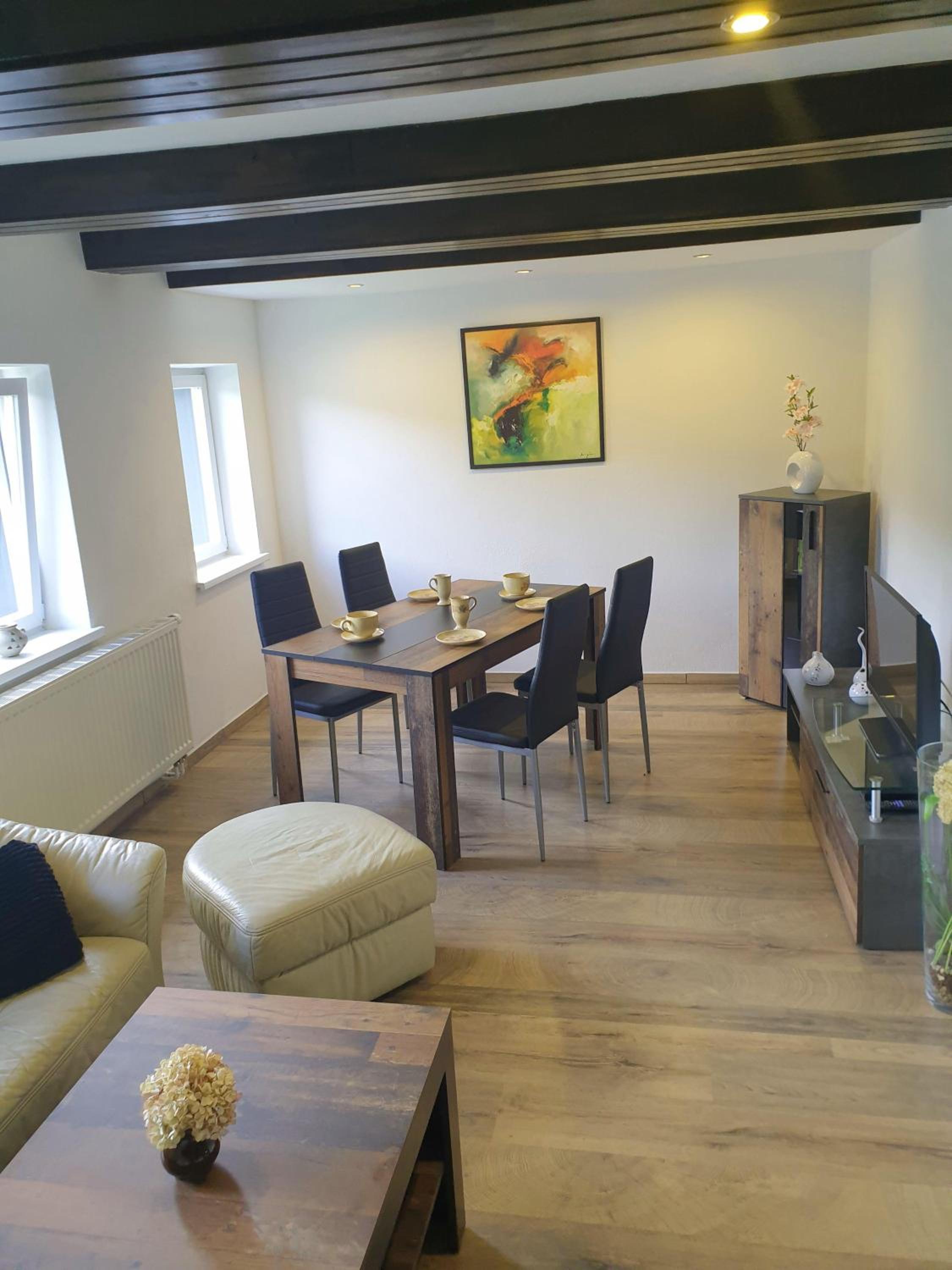 Saechsische-Schweiz-Ferienhaus-Wohnung-2-mit-hervorragendem-Panoramablick-ueber-das-Elbtal