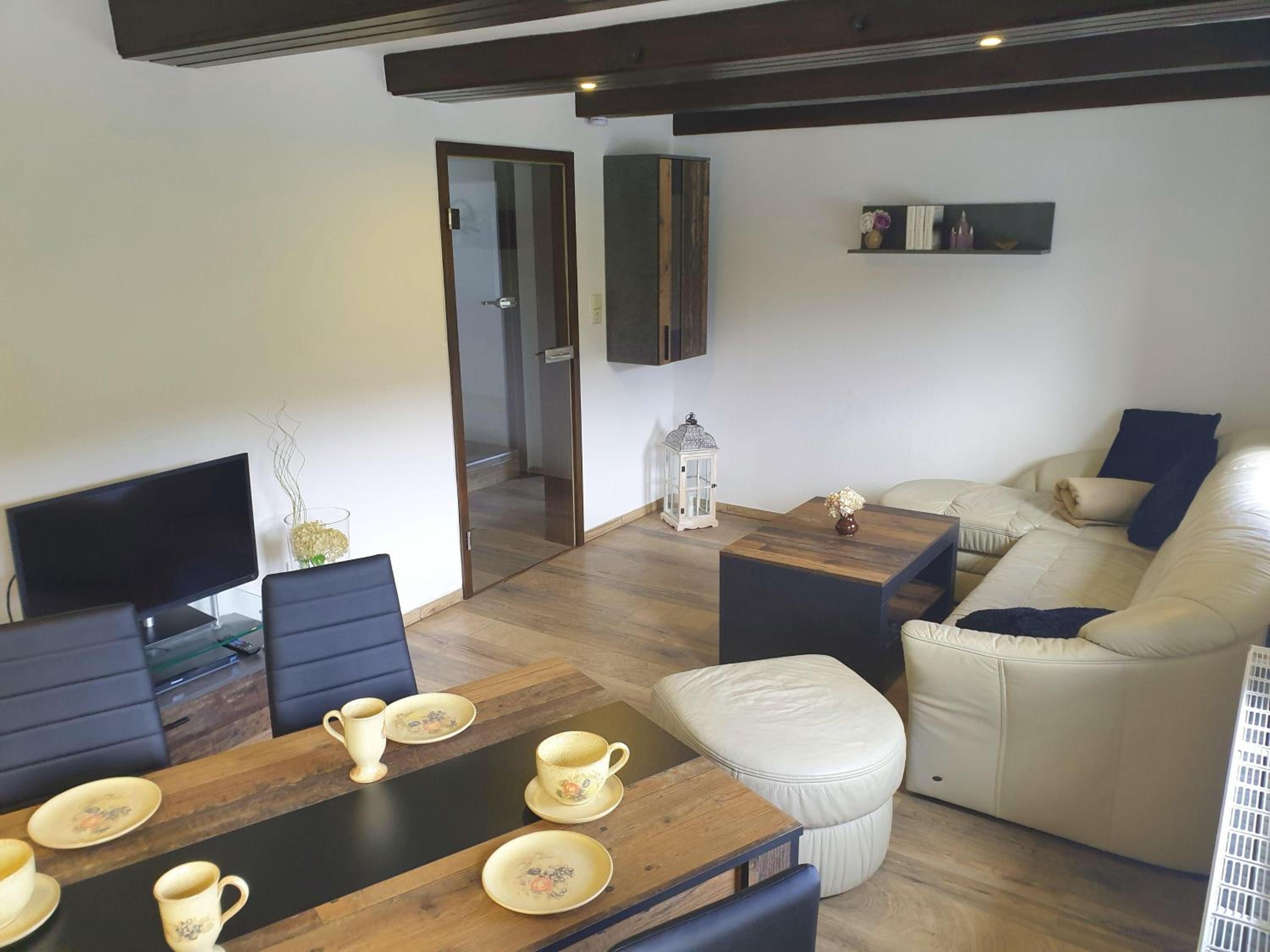 Saechsische-Schweiz-Ferienhaus-Wohnung-2-mit-hervorragendem-Panoramablick-ueber-das-Elbtal